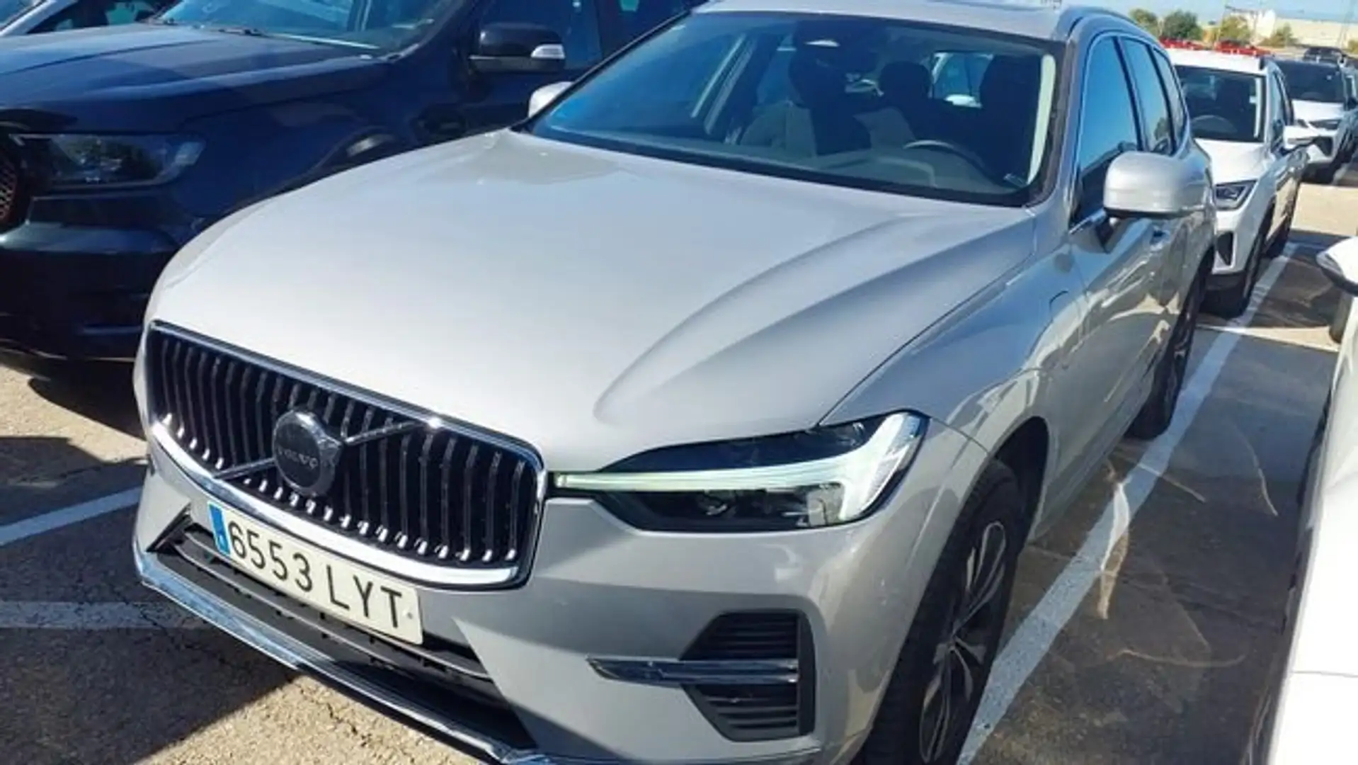 Volvo XC60 T6 Recharge Inscription Plateado - 1