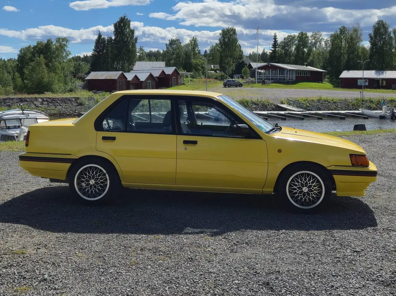 Nissan Sunny 1.8 GTI, foto 8