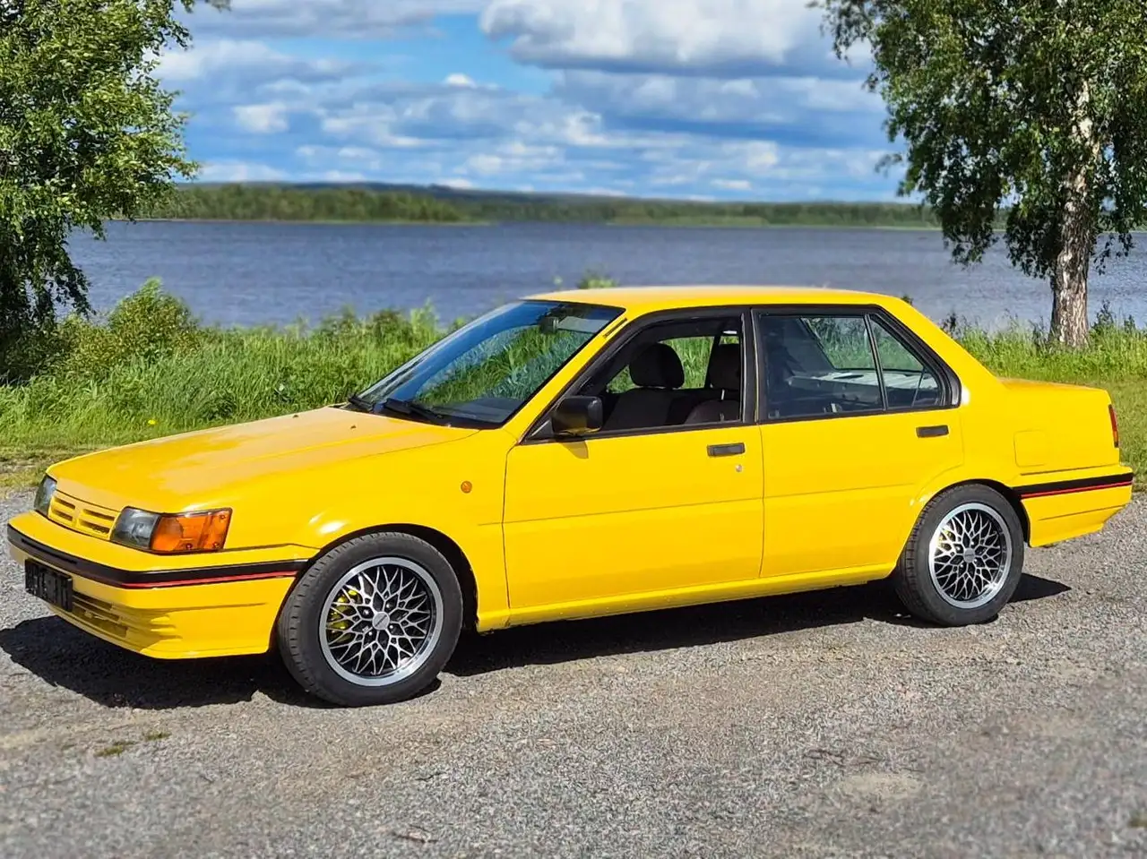 Nissan Sunny 1.8 GTI, foto 5