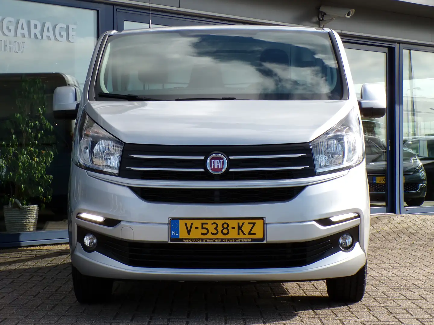 Fiat Talento 1.6 MJ L1H1 SX, Trekhaak / Navigatie / Airco / Cru Grijs - 2