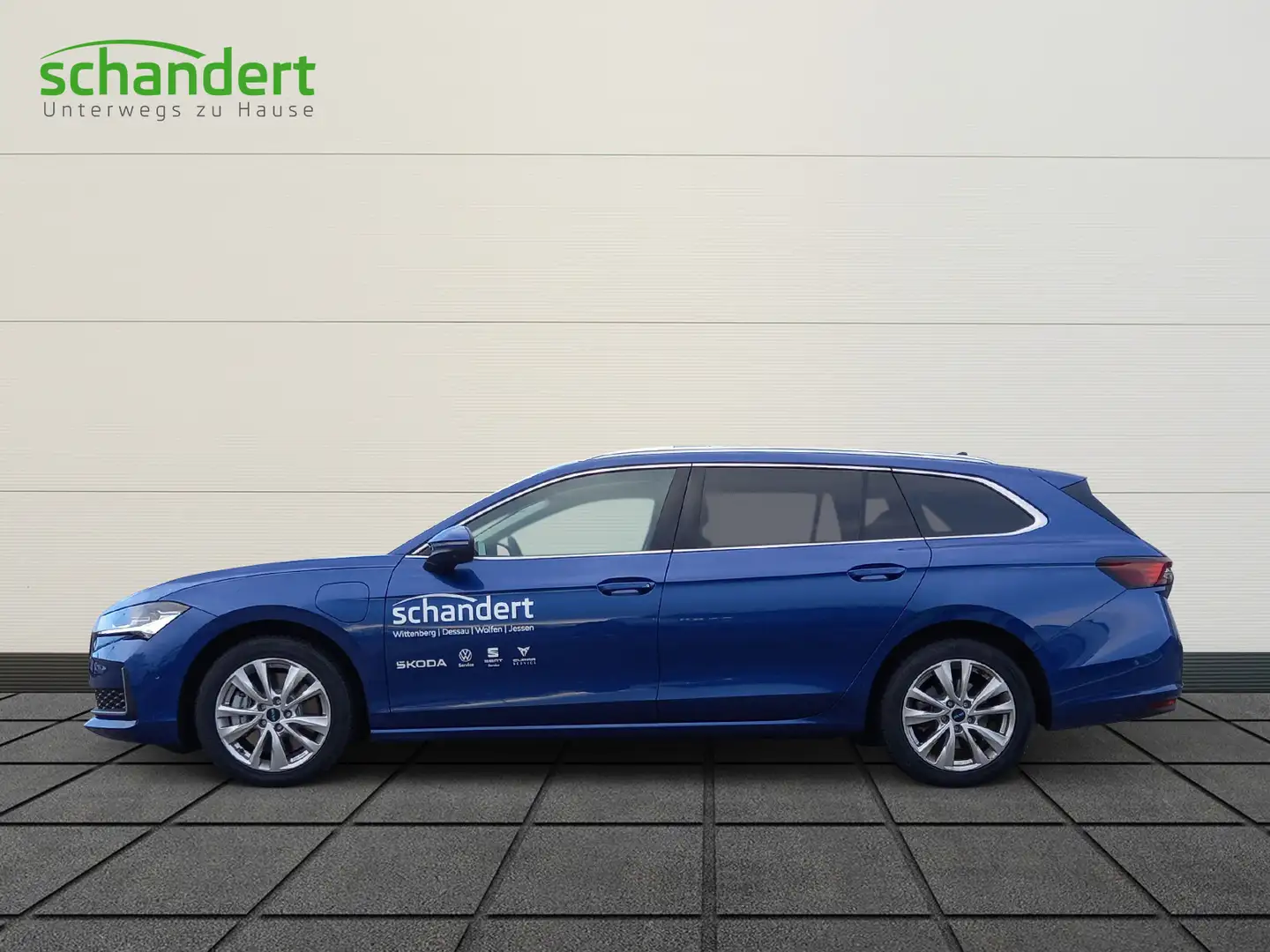 Skoda Superb Combi 1.5 TSI iV Selection LED Navi AHK Blau - 2