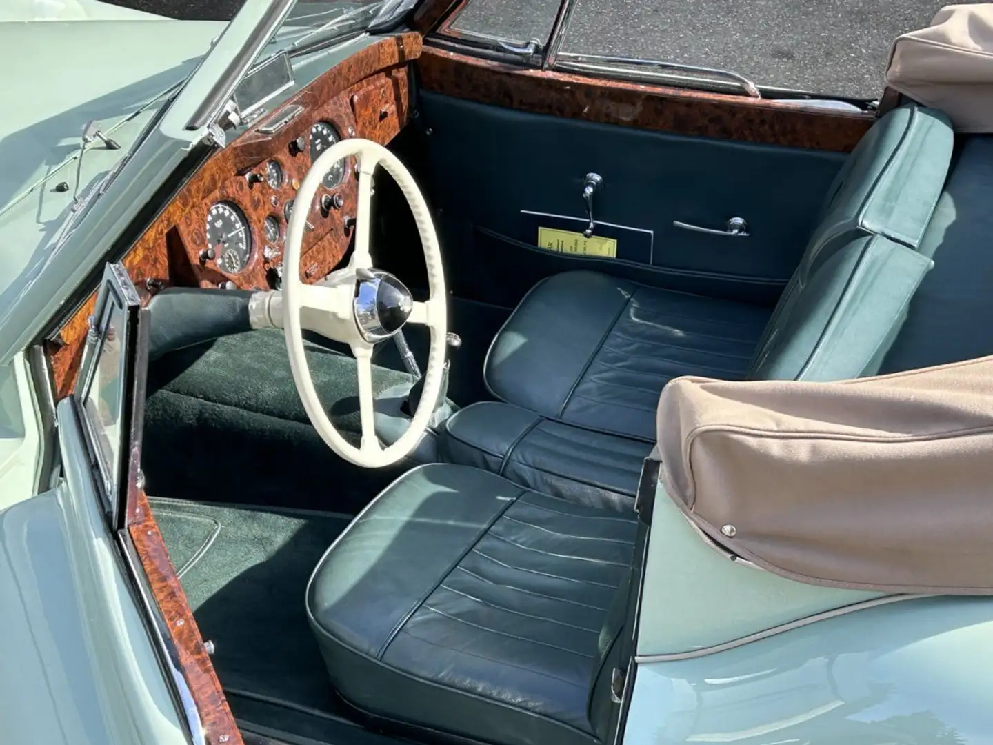 Jaguar XK Cab. - 2
