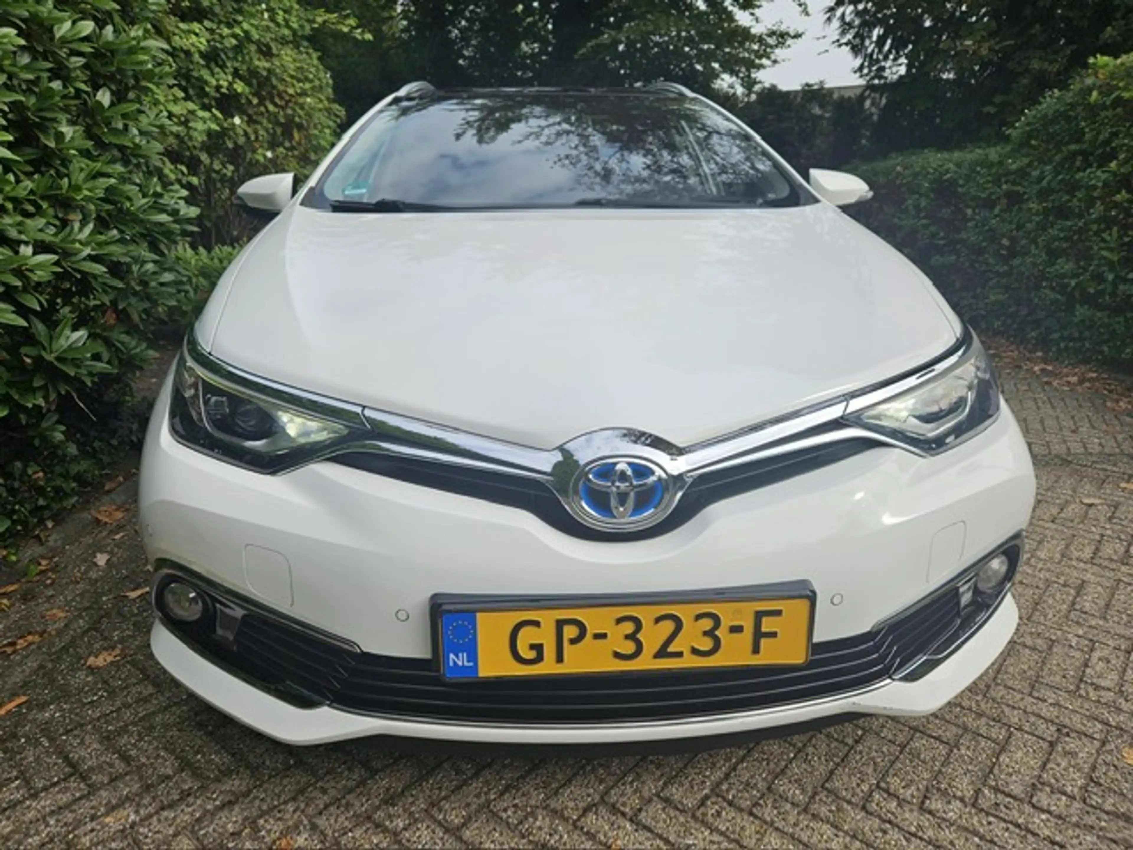 Toyota Auris Touring Sports 1.8 Hybrid Lease pro — photo 3
