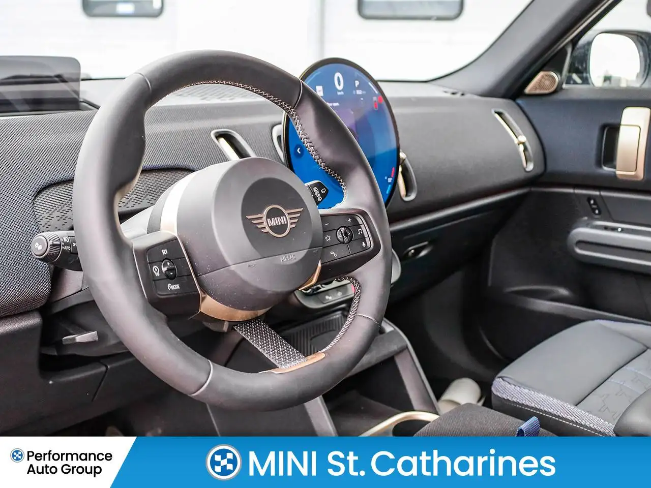 MINI Countryman снимка MINI Countryman