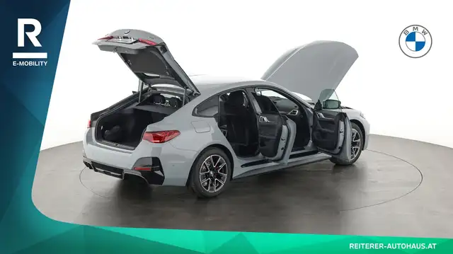BMW I4 view 12
