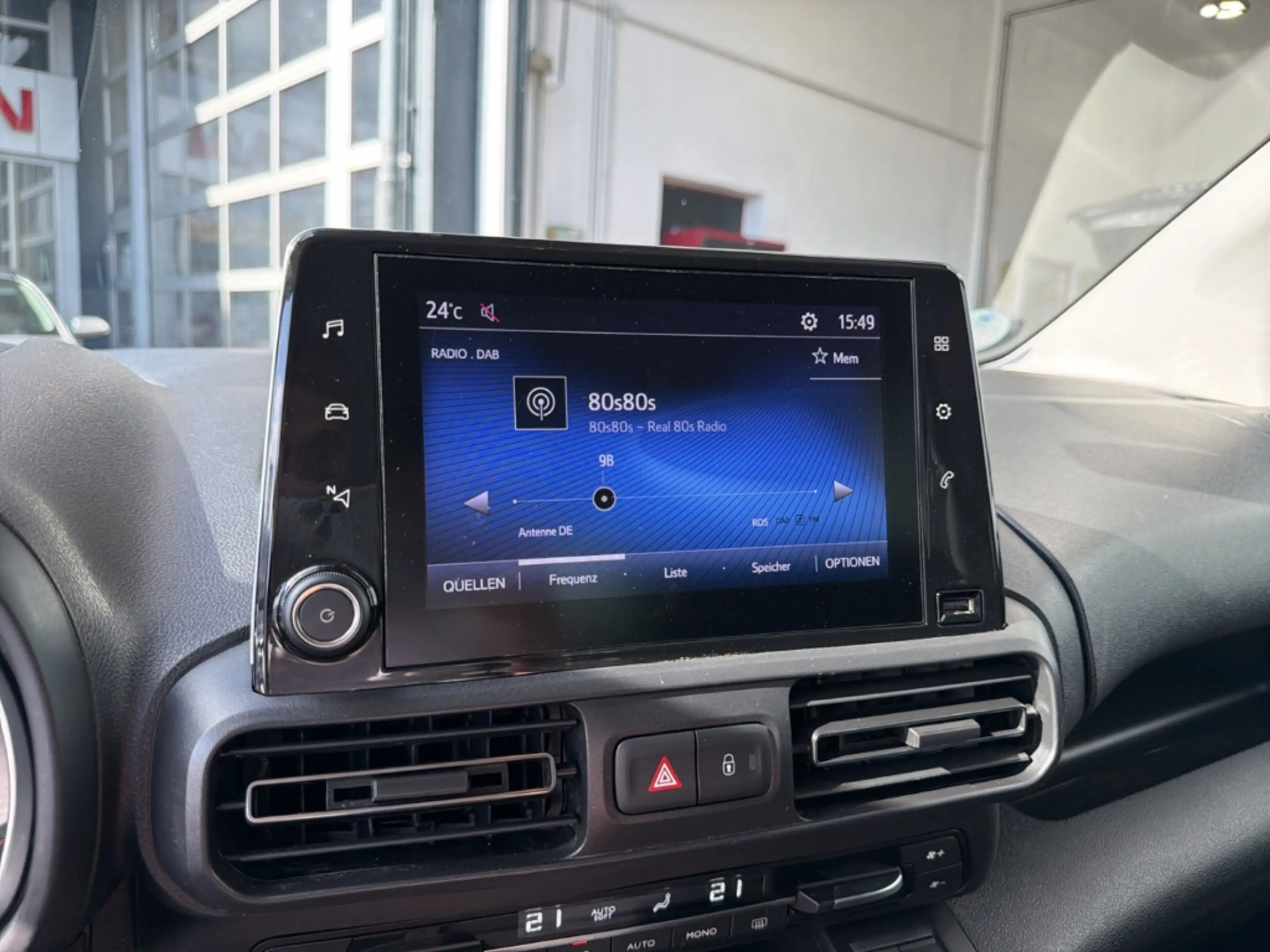 Toyota Proace City Verso Team D L2 5-TÜRIG, 1,2-L-TURBO,Sitzhzg+Totwi — photo 14