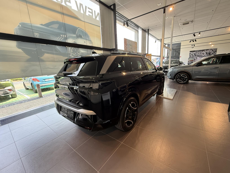 Peugeot 5008 e-5008 210 GT — photo 5