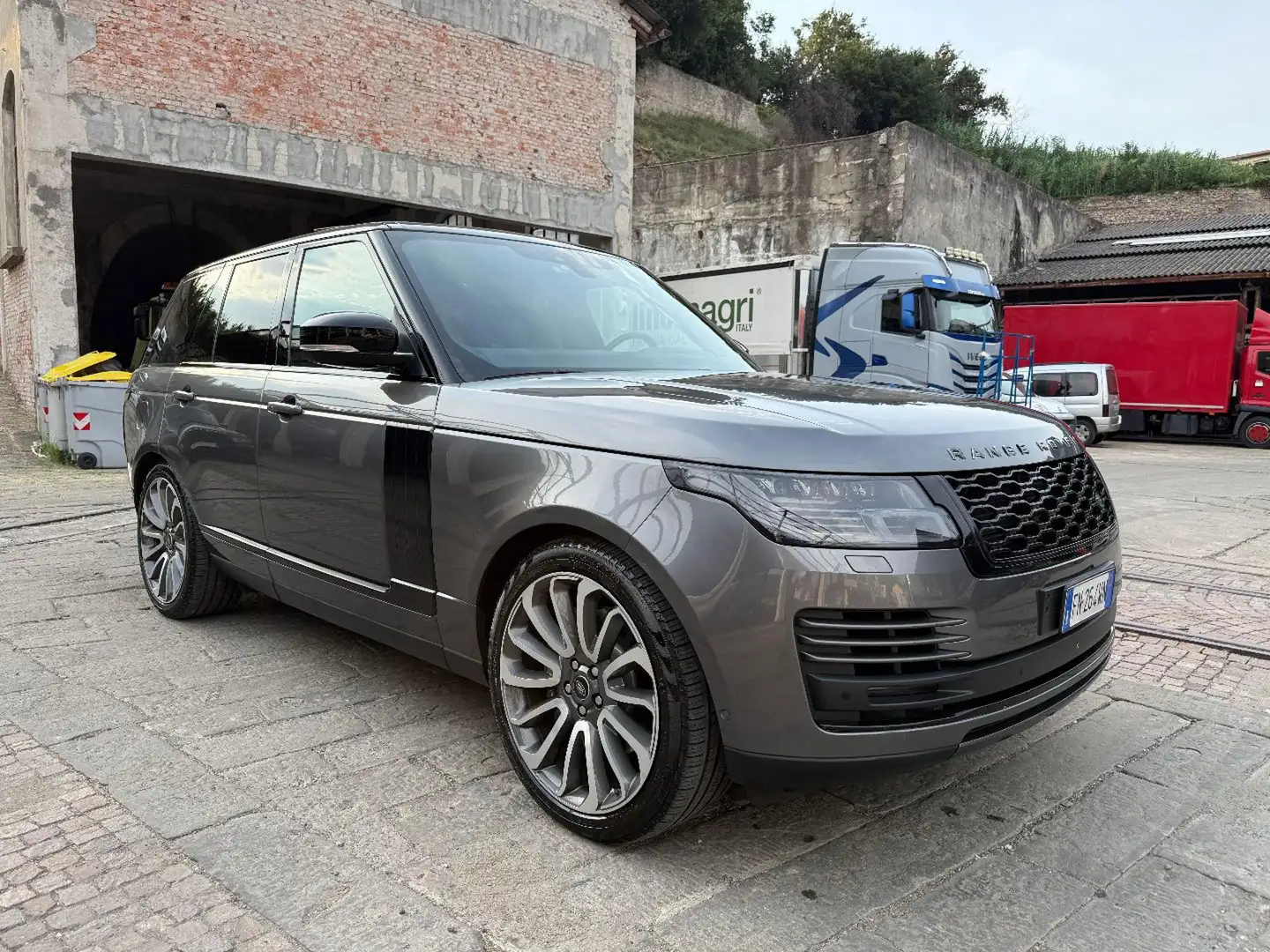 Land Rover Range Rover 3.0 TDV6 Vogue FULL OPTIONALS Gris - 2