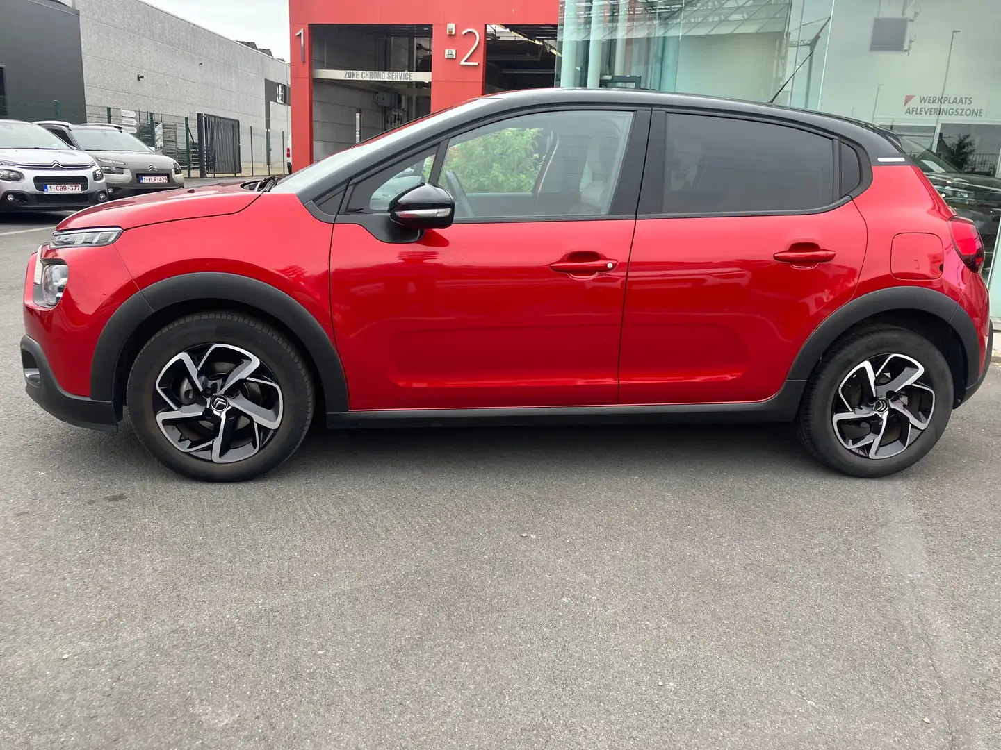 Citroen C3 C3 Pure Tech 110 Shine EAT6 Automaat Rood - 2