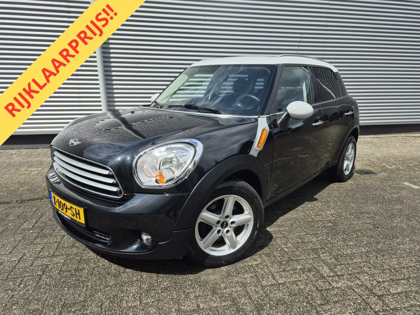 MINI Cooper Countryman 1.6 Pepper Automaat, airco,cruisecontrol,navigatie Zwart - 1