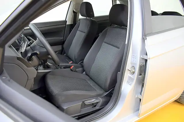 Volkswagen Polo view 10