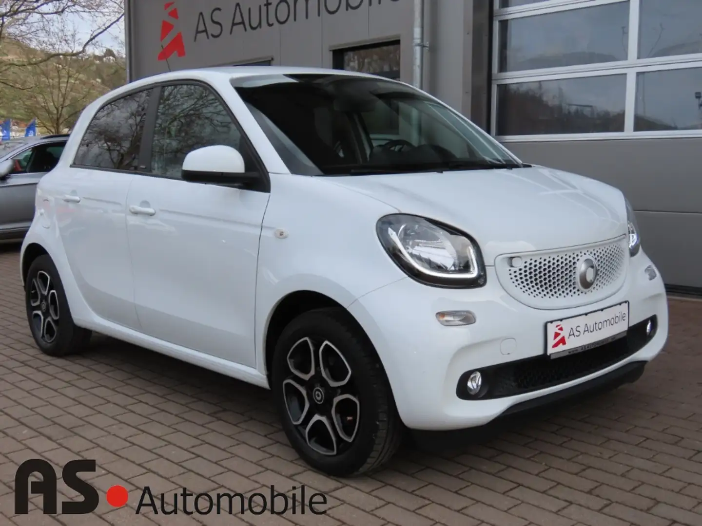 smart forFour Basis 52 kW LED*SHZ*Temp.*PDC*AHK*8-fach Weiß - 1