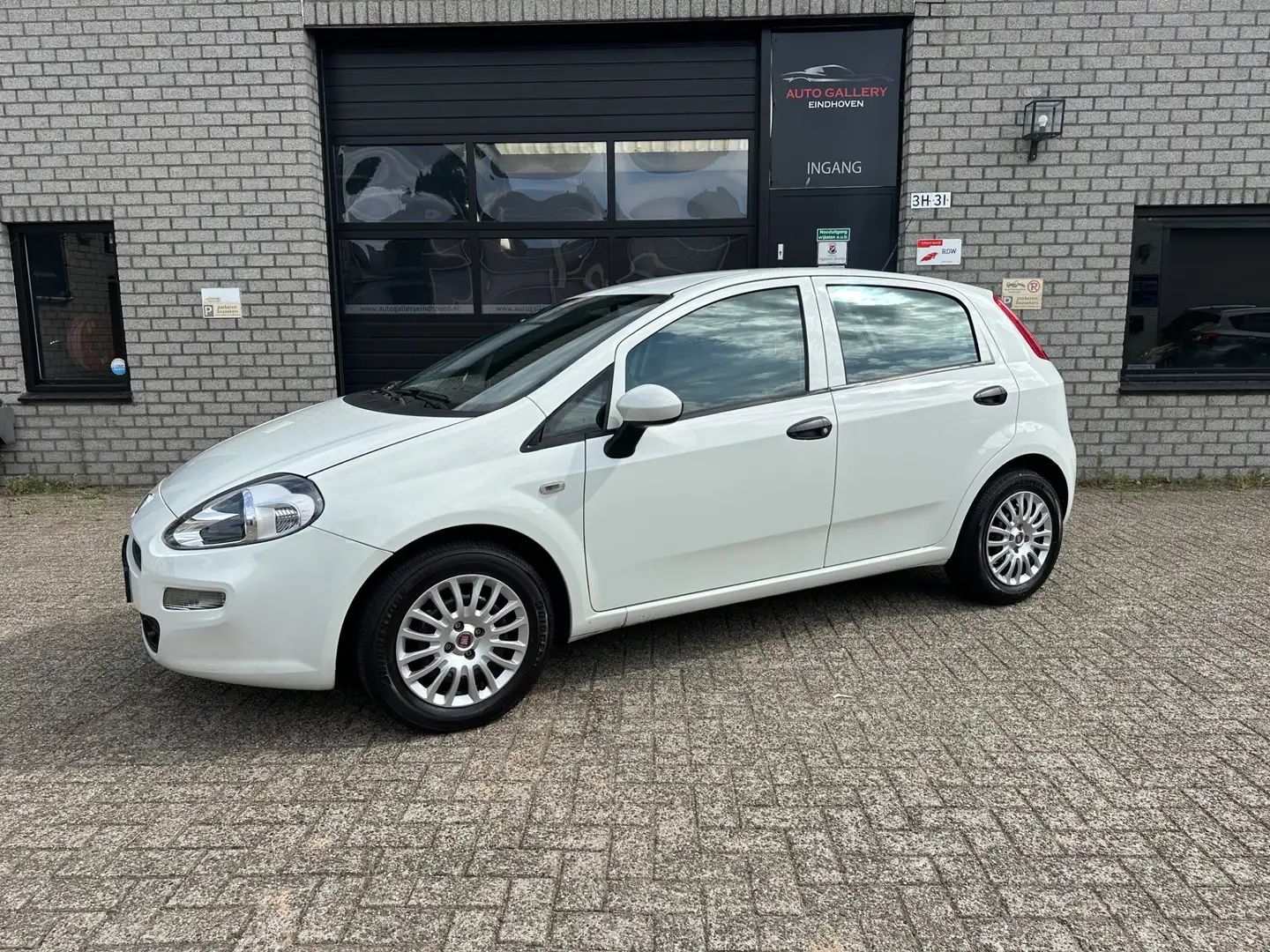 Fiat Punto Evo 1.2 Street *AIRCO*5Drs*4-Cylinder!!!*RIJKLAAR INCL Wit - 2