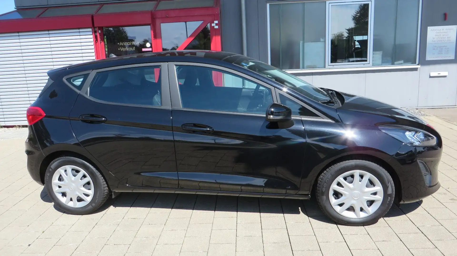 Ford Fiesta Cool & Connect Schwarz - 2