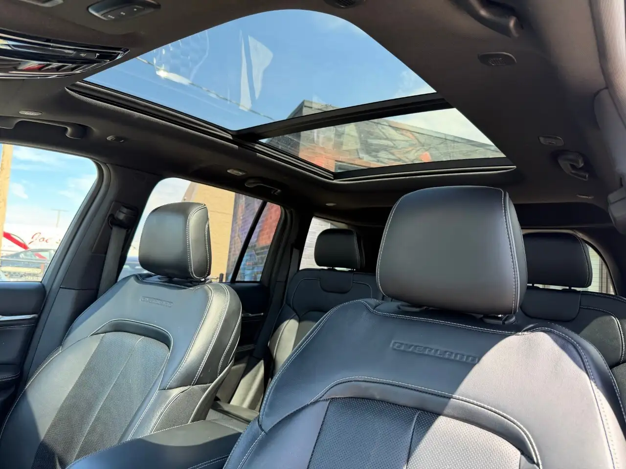 Jeep Grand Cherokee photo Jeep Grand Cherokee