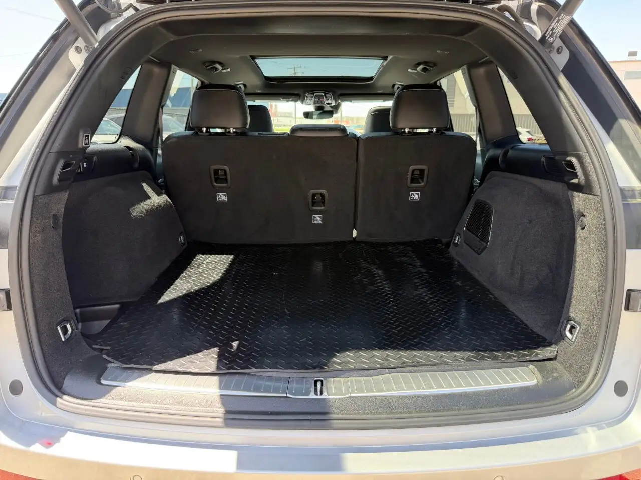 Jeep Grand Cherokee photo Jeep Grand Cherokee