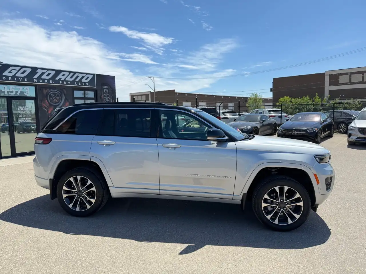 Jeep Grand Cherokee photo Jeep Grand Cherokee