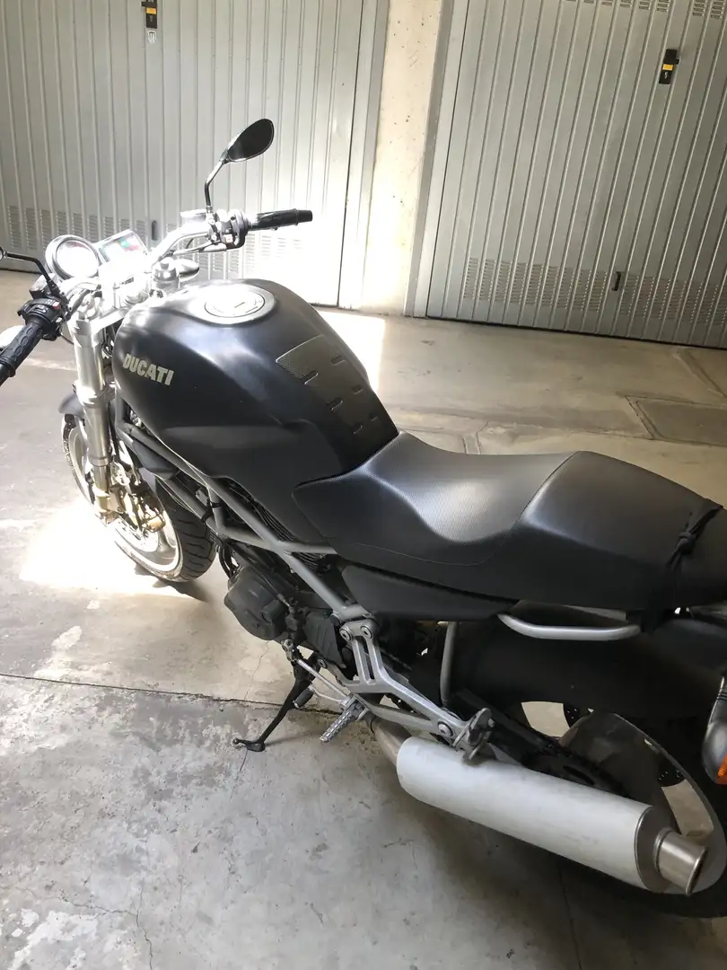 Ducati Monster 600 - 2