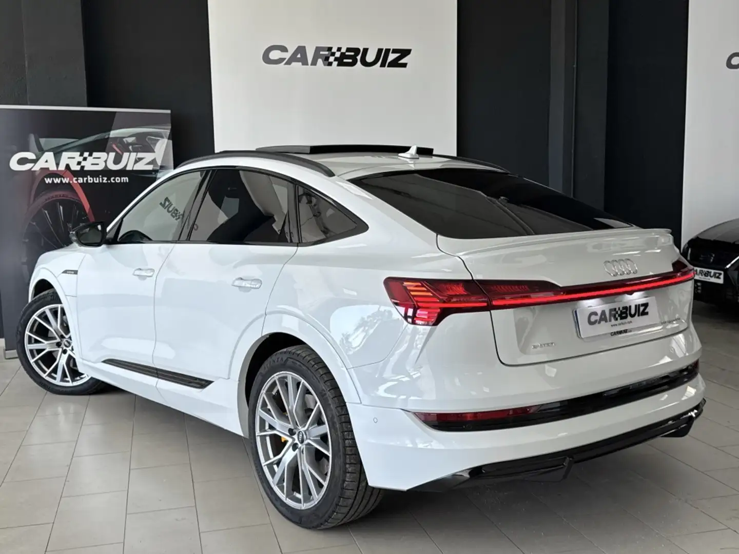 Audi e-tron Sportback 55 quattro S line plus Blanc - 2