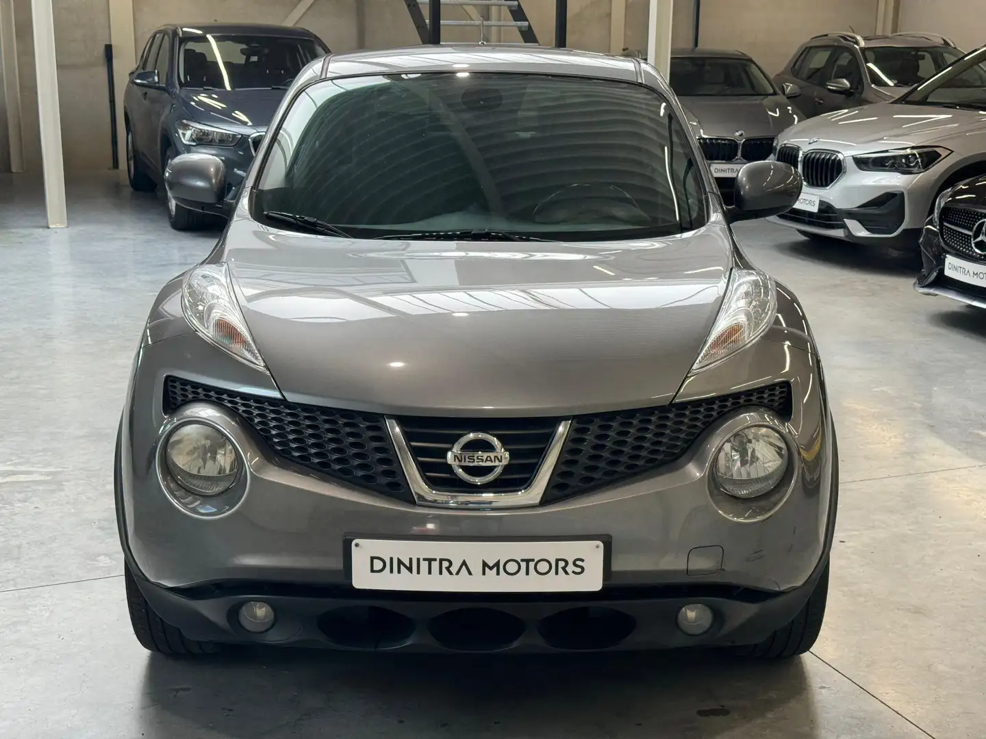 Nissan Juke Juke 1.6 Tekna Grijs - 2