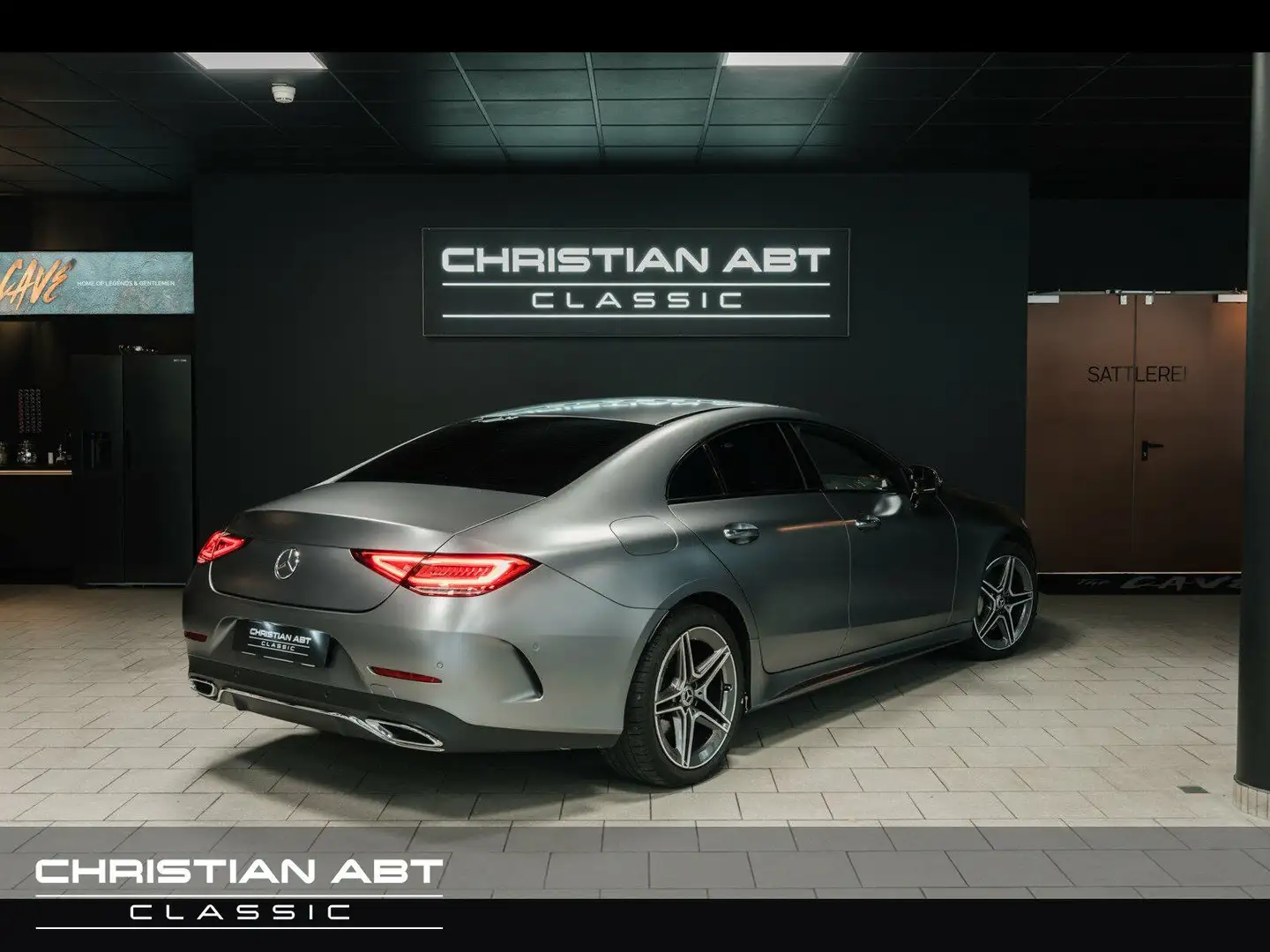 Mercedes-Benz CLS 350 d AMG Line 4Matic Pano * LED * designo Grau - 2