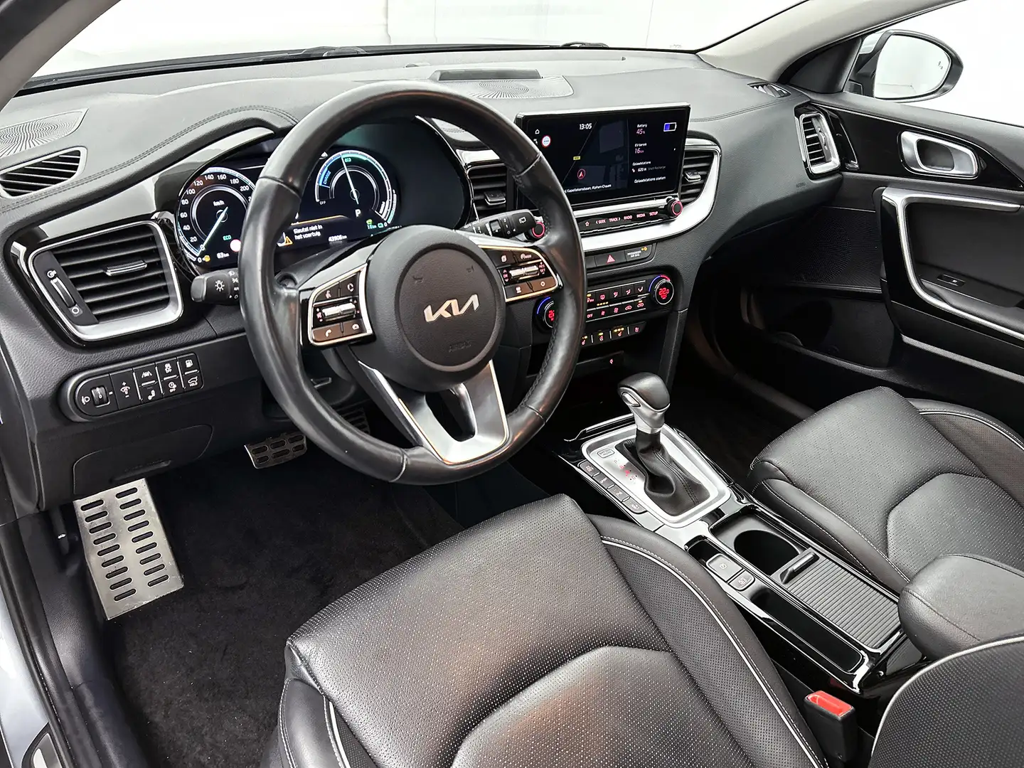 Kia XCeed ExecutiveLine 1.6 GDi PHEV DCT6 Platinum Edition, Gris - 2