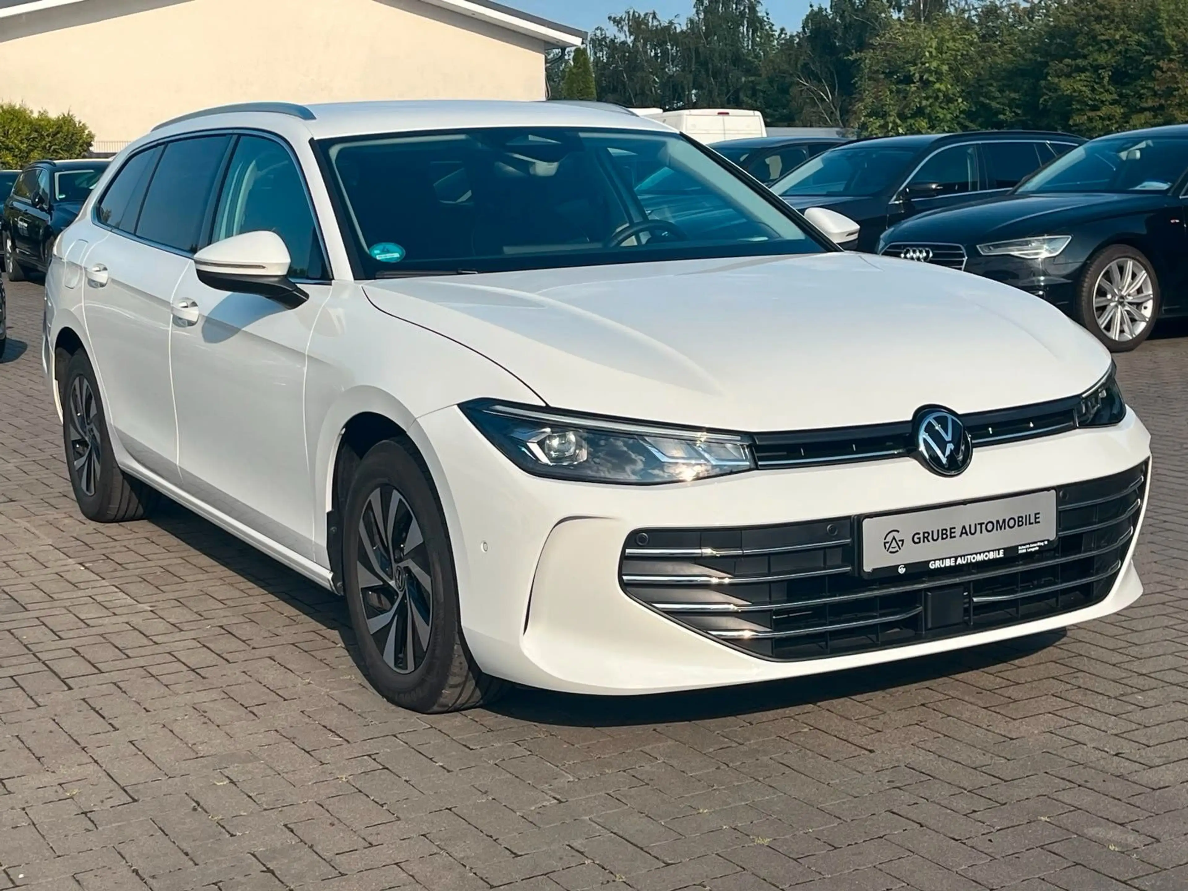 Volkswagen Passat Variant Passat Kombi 2.0TDI Business DSG*LED*NAV*SHZ*CAM — photo 3