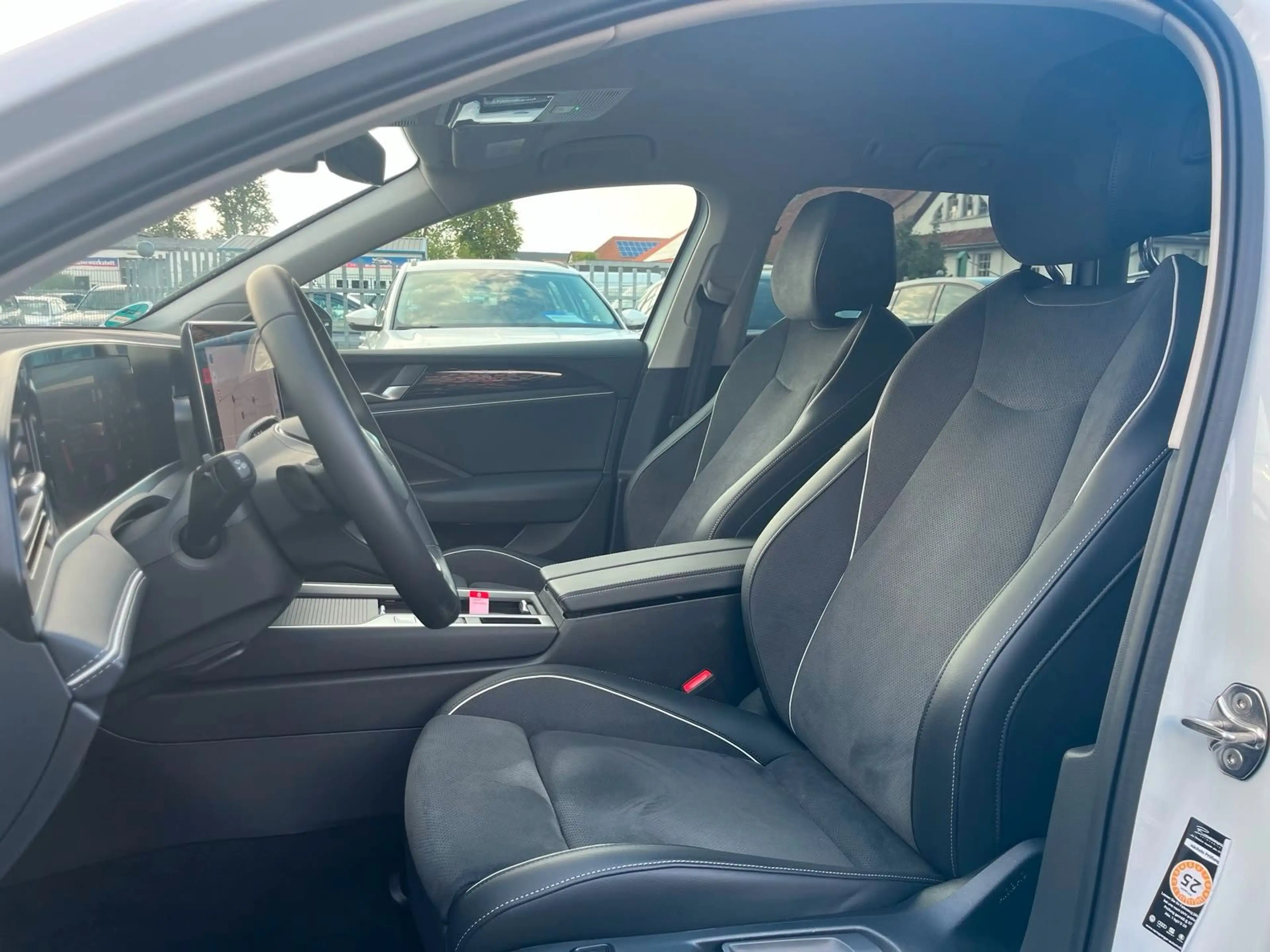 Volkswagen Passat Variant Passat Kombi 2.0TDI Business DSG*LED*NAV*SHZ*CAM — photo 10