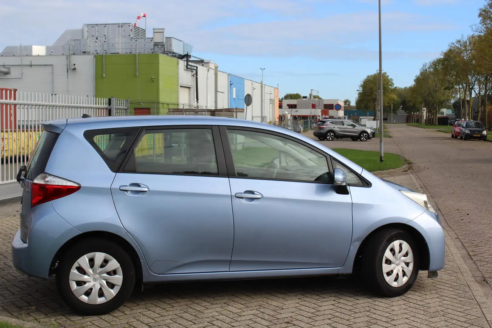 Toyota Verso-S 1.3 VVT-i Aspiration NAP- CAMERA /CLIMA/NAVI Bleu - 2
