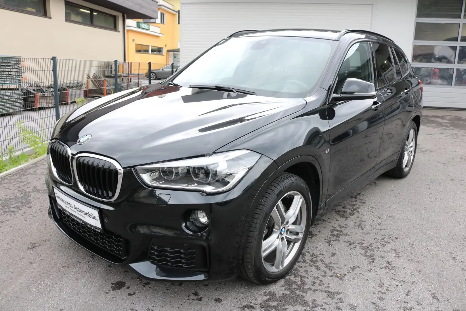 BMW X1 xDrive18d M Sport Aut./RFK/AHK Schwarz - 1