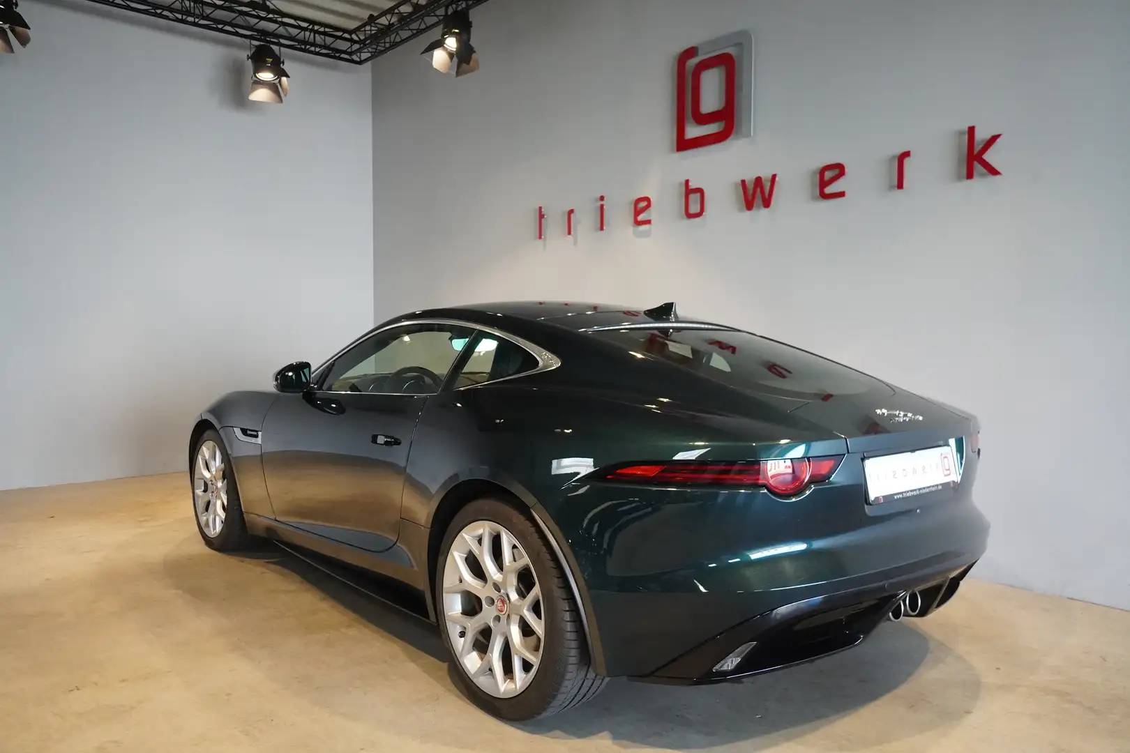 Jaguar F-Type P 300-R-Dynamic-BRD-U-frei-Dunkelgrün-top Zust. Grün - 2