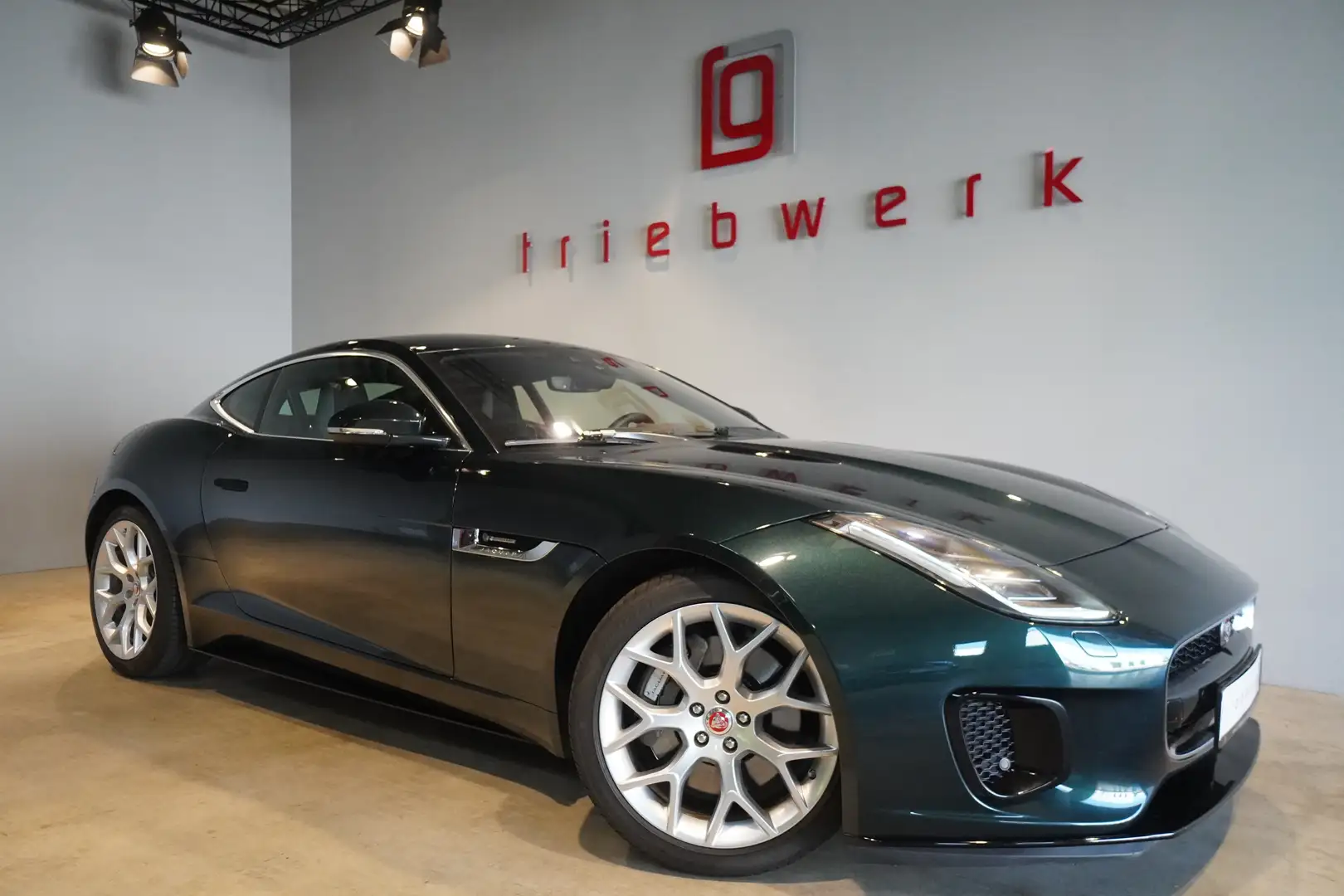 Jaguar F-Type P 300-R-Dynamic-BRD-U-frei-Dunkelgrün-top Zust. Grün - 1