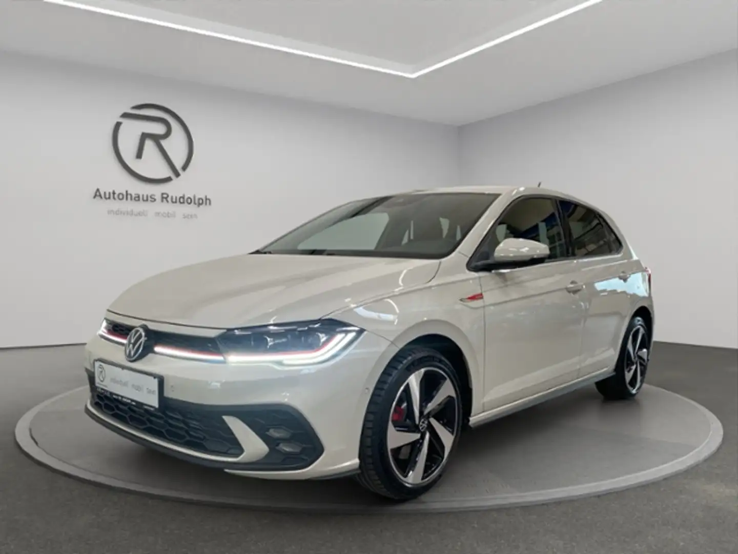 Volkswagen Polo GTI 2.0 TSI DSG / Navi LED ACC Šedá - 2