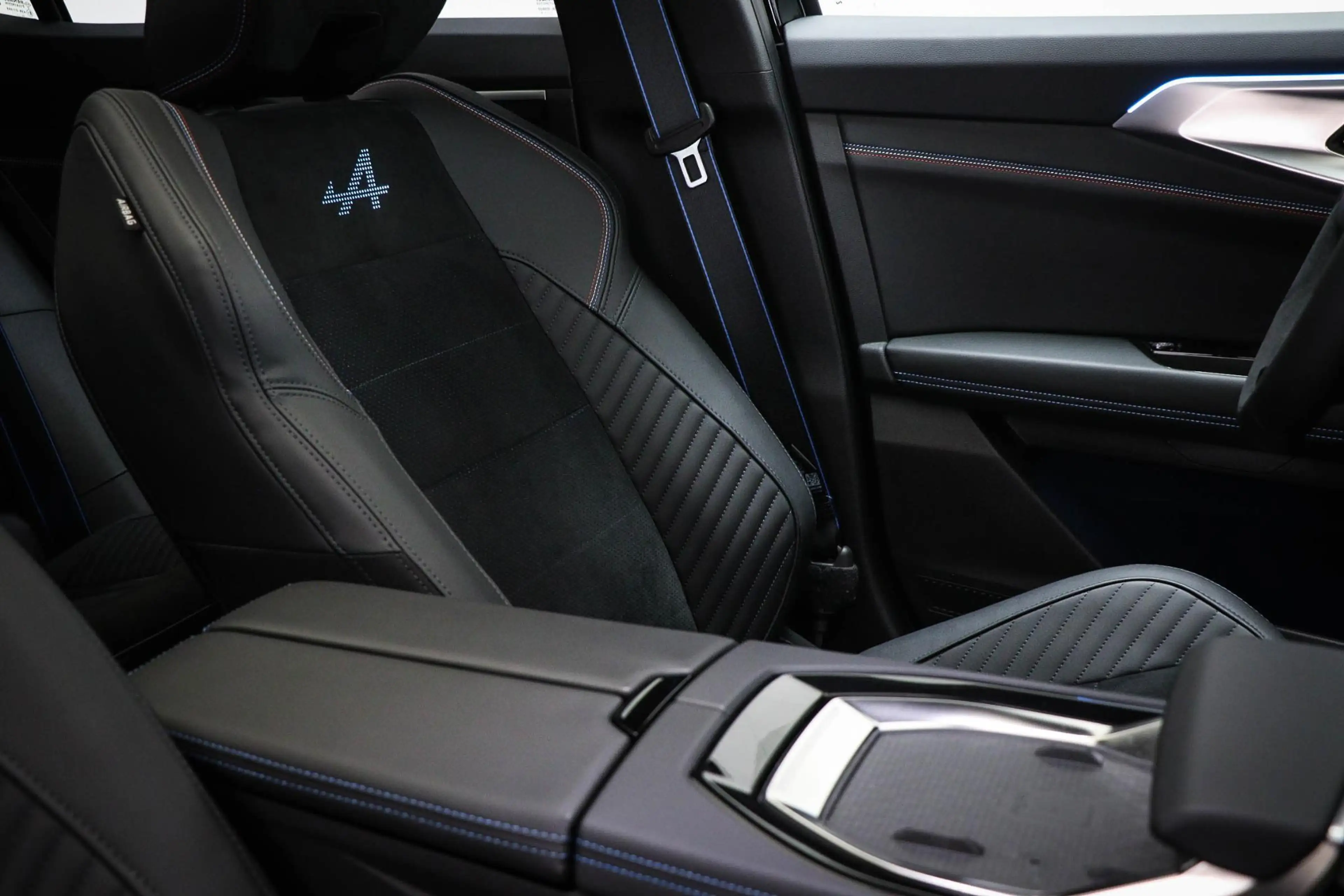 Renault Rafale 1.2 E-Tech full hybrid 200 esprit Alpine | Demo | — photo 38