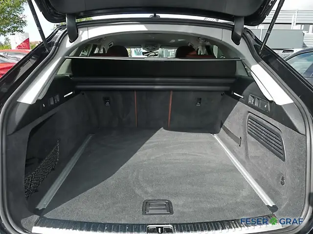 Audi A6 view 10