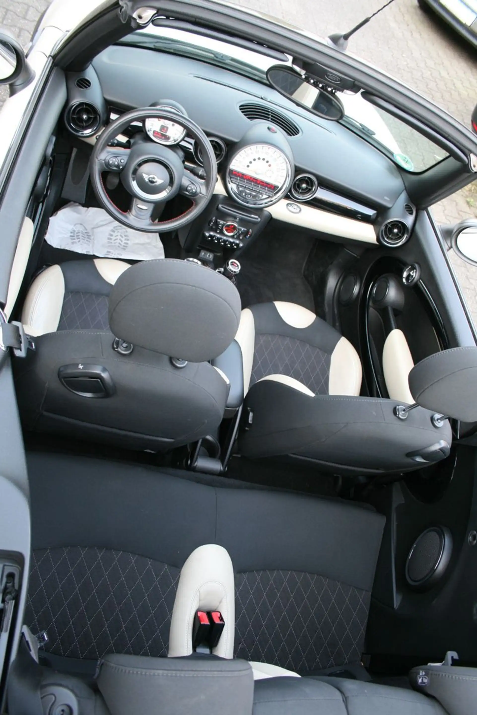 MINI John Cooper Works Cabrio | PDC| Klima| Tempomat — photo 19