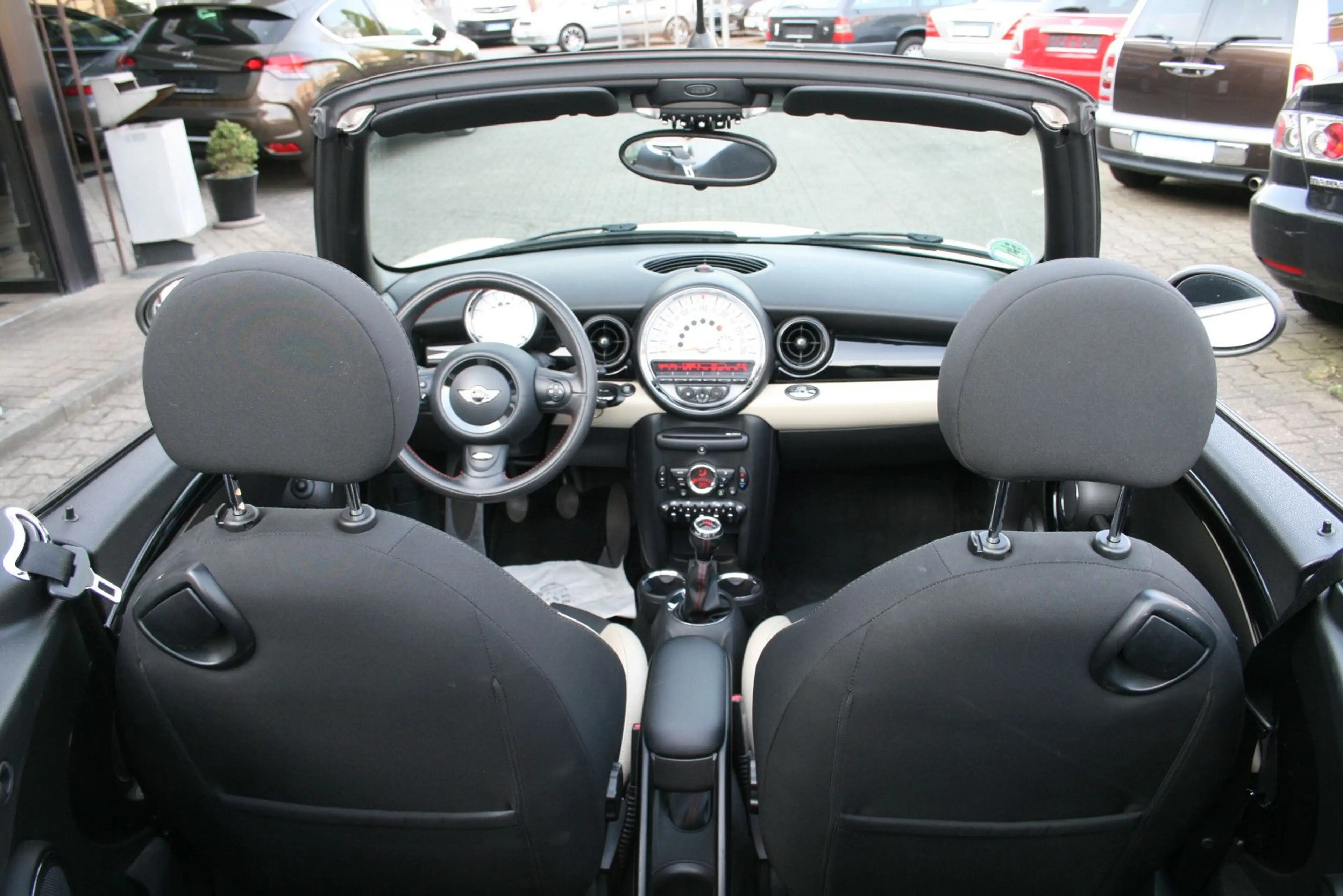 MINI John Cooper Works Cabrio | PDC| Klima| Tempomat — photo 17
