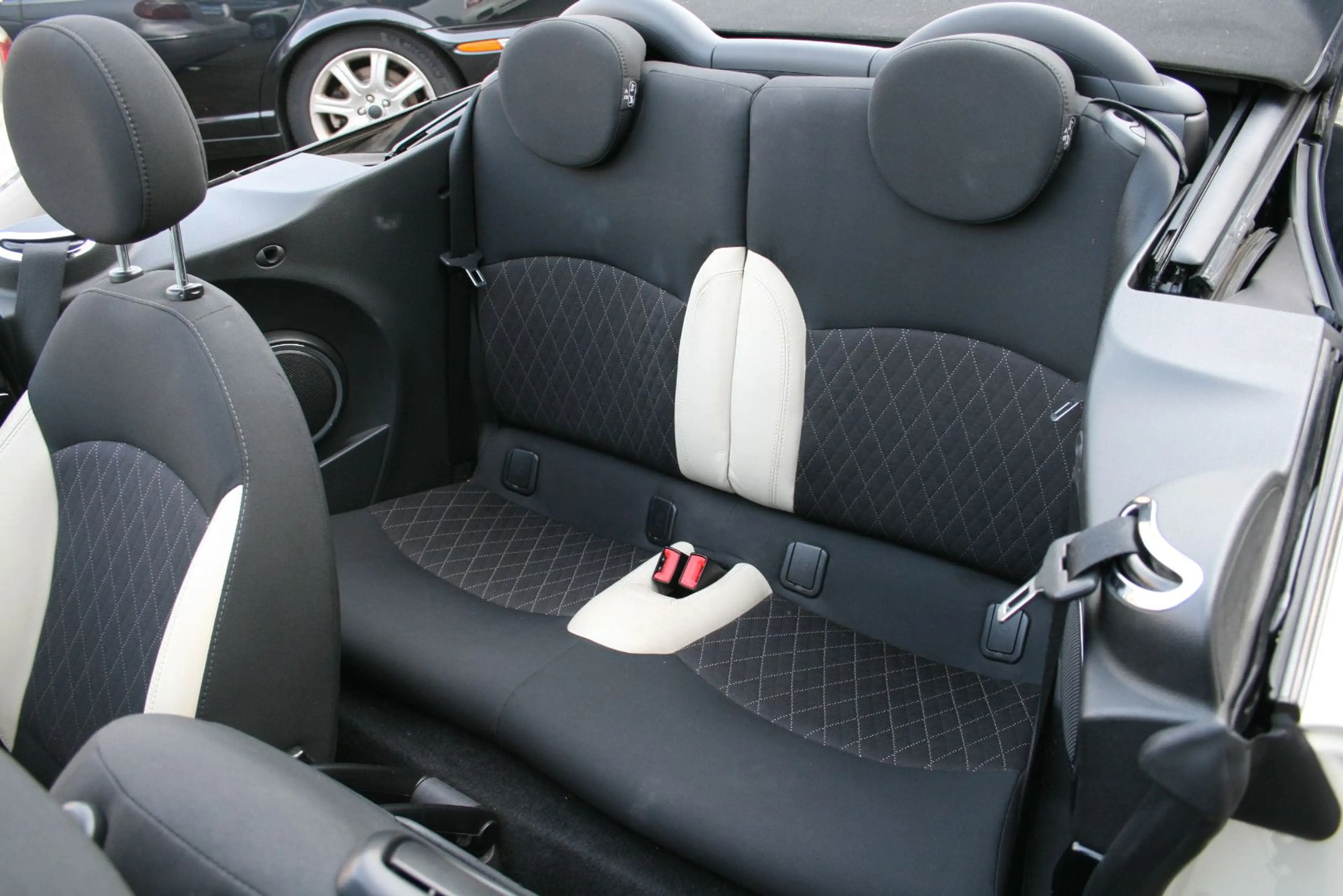 MINI John Cooper Works Cabrio | PDC| Klima| Tempomat — photo 14