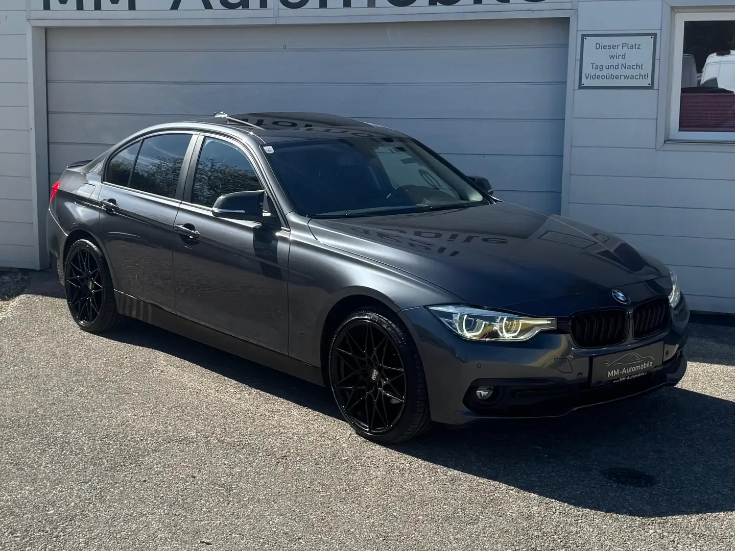 BMW 316 316 d Advantage*LED*PANO*NAVI*PDC*uvm Grau - 1