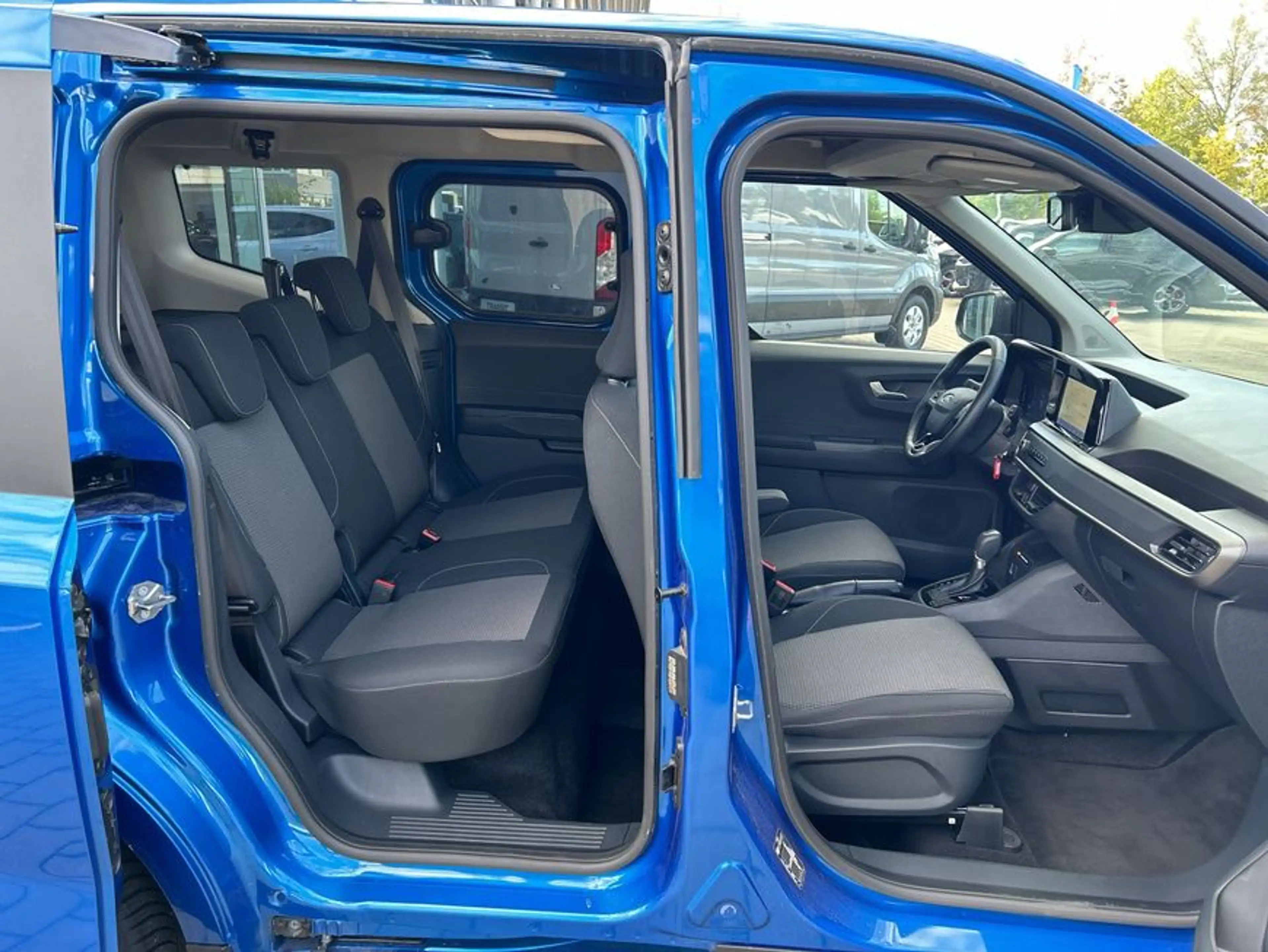 Ford Tourneo Courier 1.0 EcoBoost Aut. TREND — photo 14