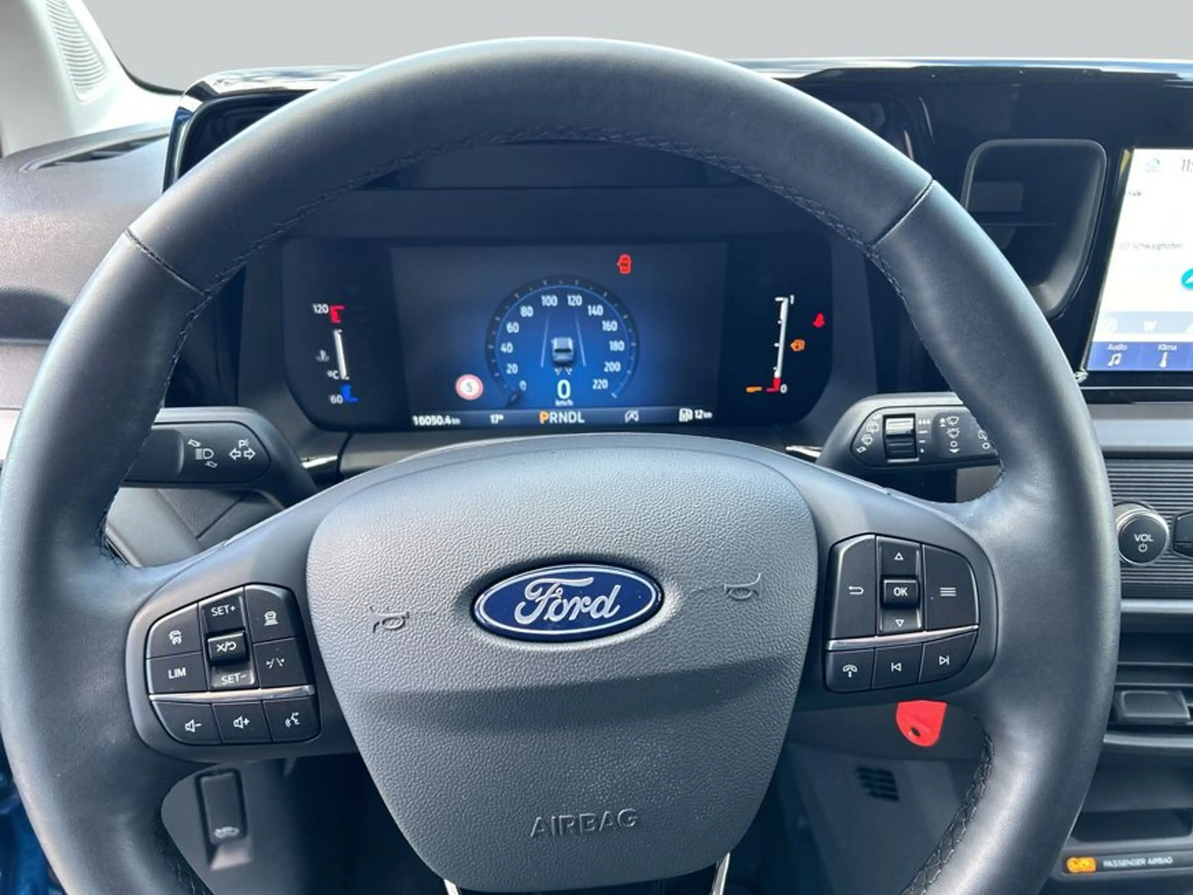 Ford Tourneo Courier 1.0 EcoBoost Aut. TREND — photo 11