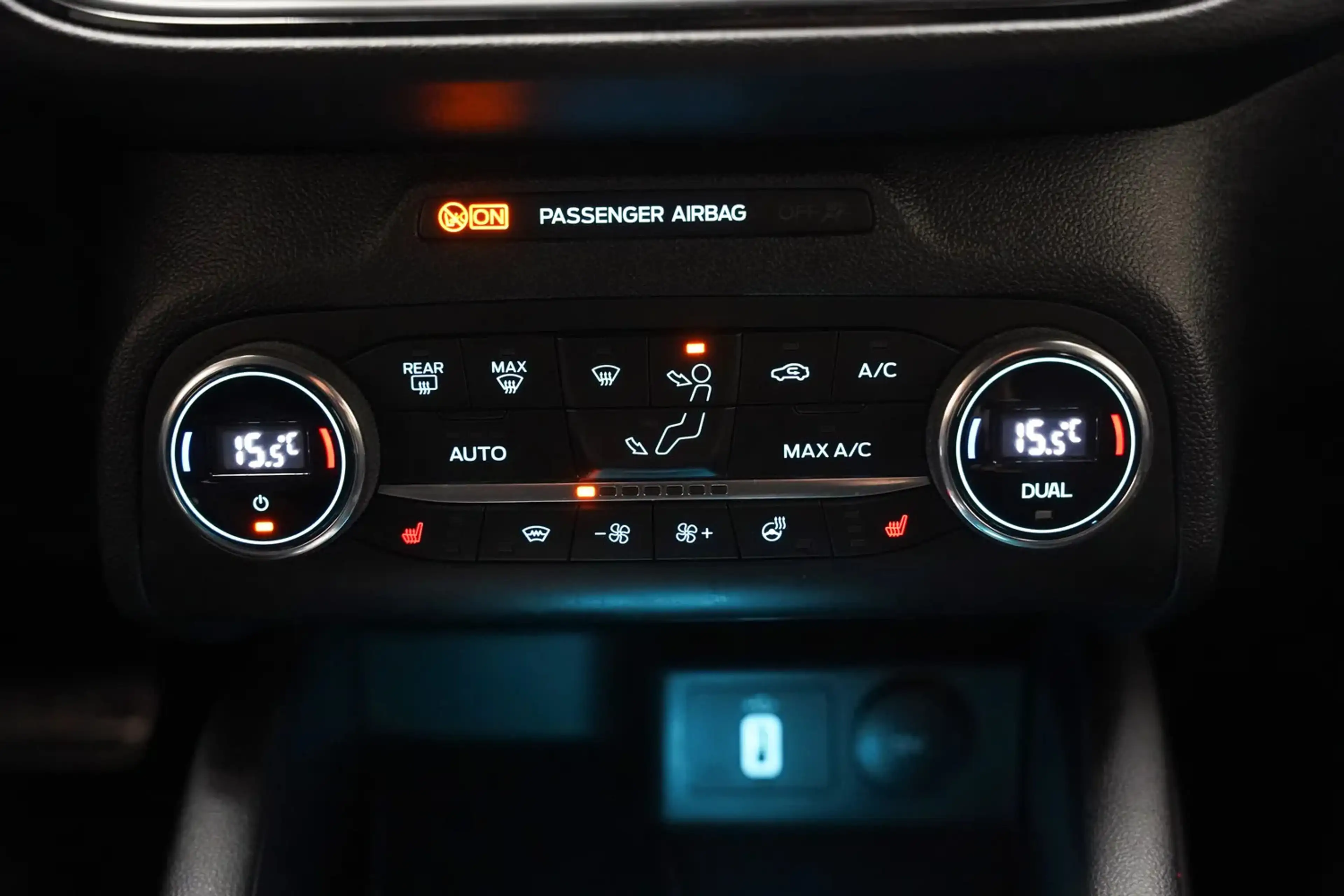 Ford Focus WAGON 1.5 EcoBoost 150pk ST Line X Aut. [ LED B&O — photo 11