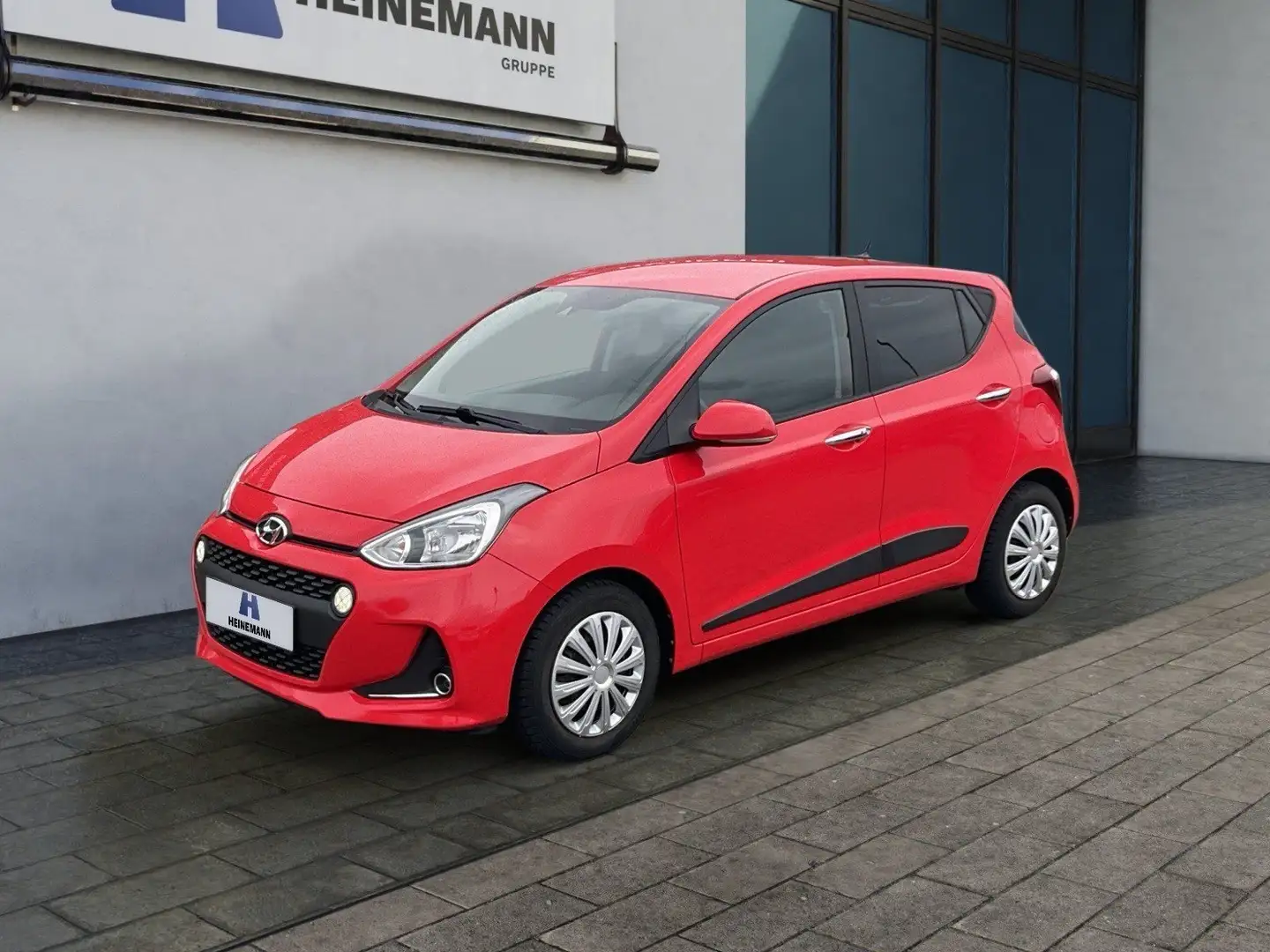 Hyundai i10 FL MJ 20 1.2  Style Premium-Paket, Sicherheits-Pak Červená - 1