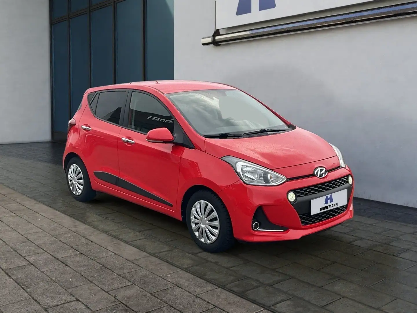 Hyundai i10 FL MJ 20 1.2  Style Premium-Paket, Sicherheits-Pak Červená - 2
