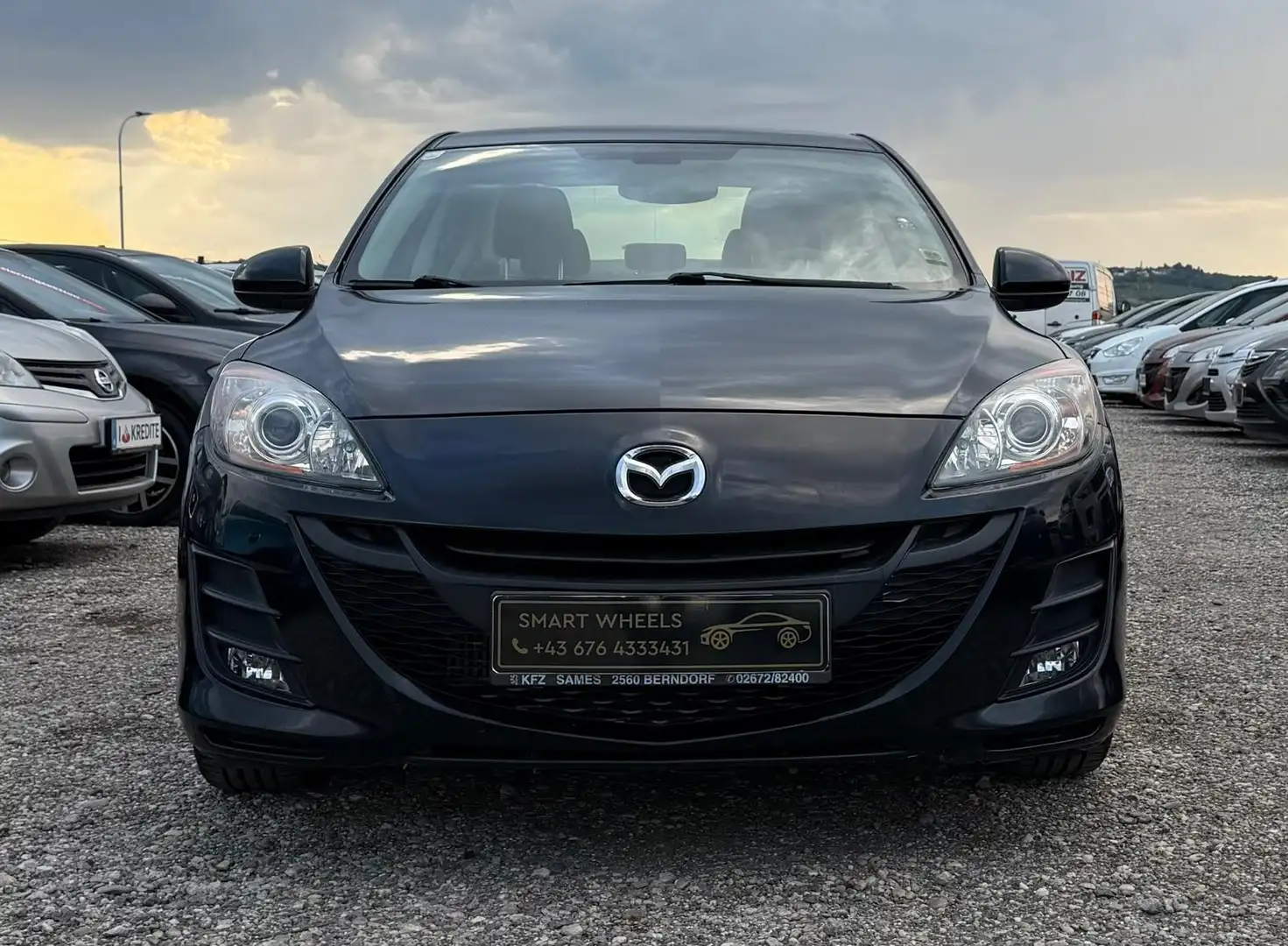 Mazda 3 Center-Line Schwarz - 1