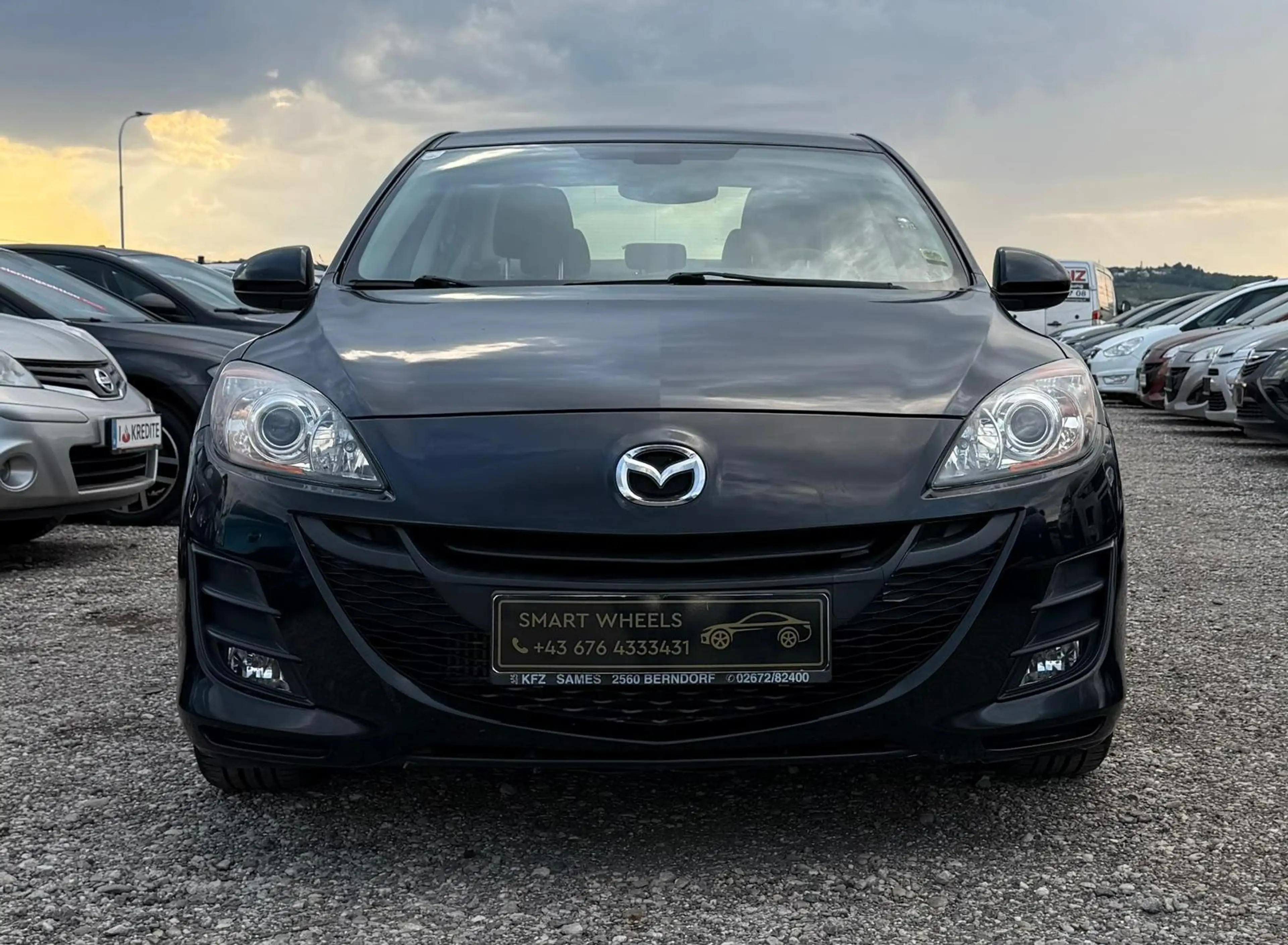 Mazda 3 Center-Line