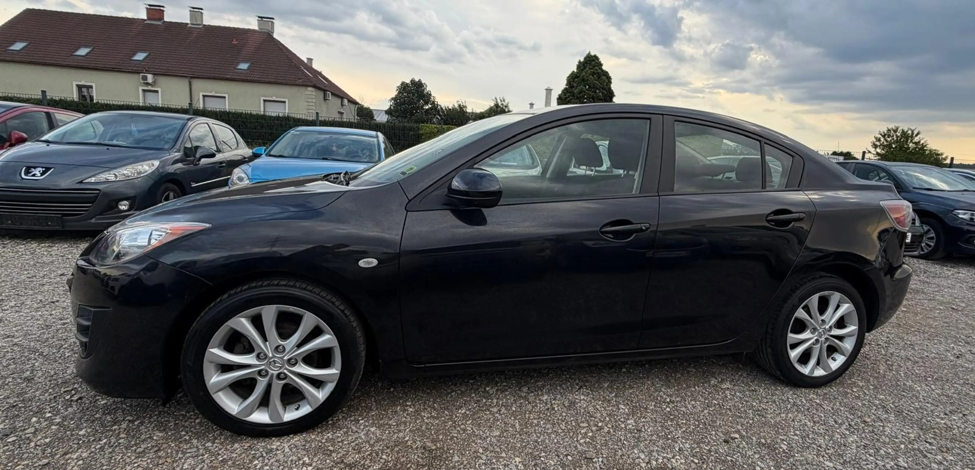 Mazda 3 Center-Line — photo 10