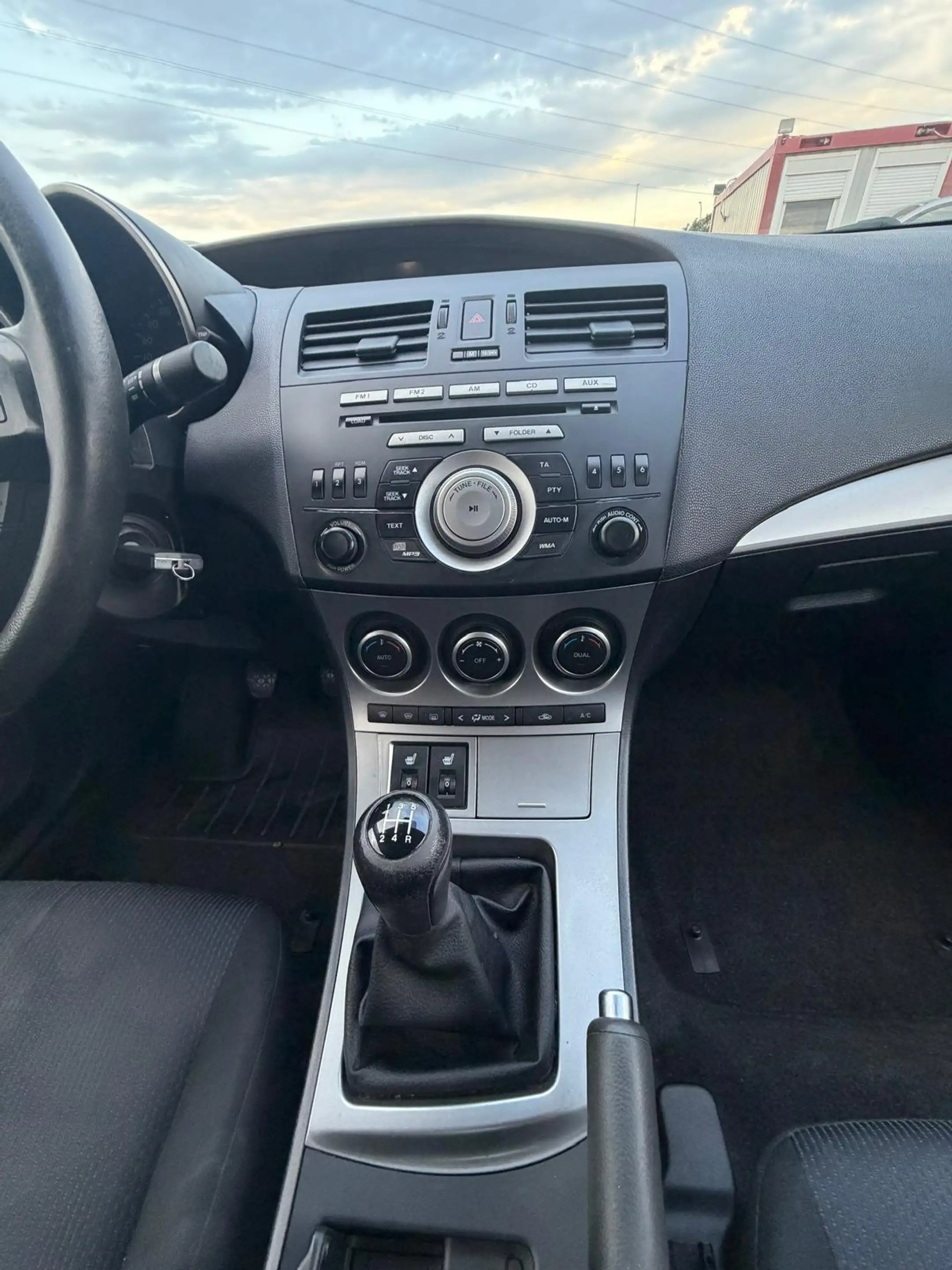 Mazda 3 Center-Line — photo 13