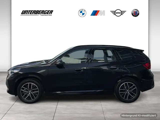 BMW X1 view 3