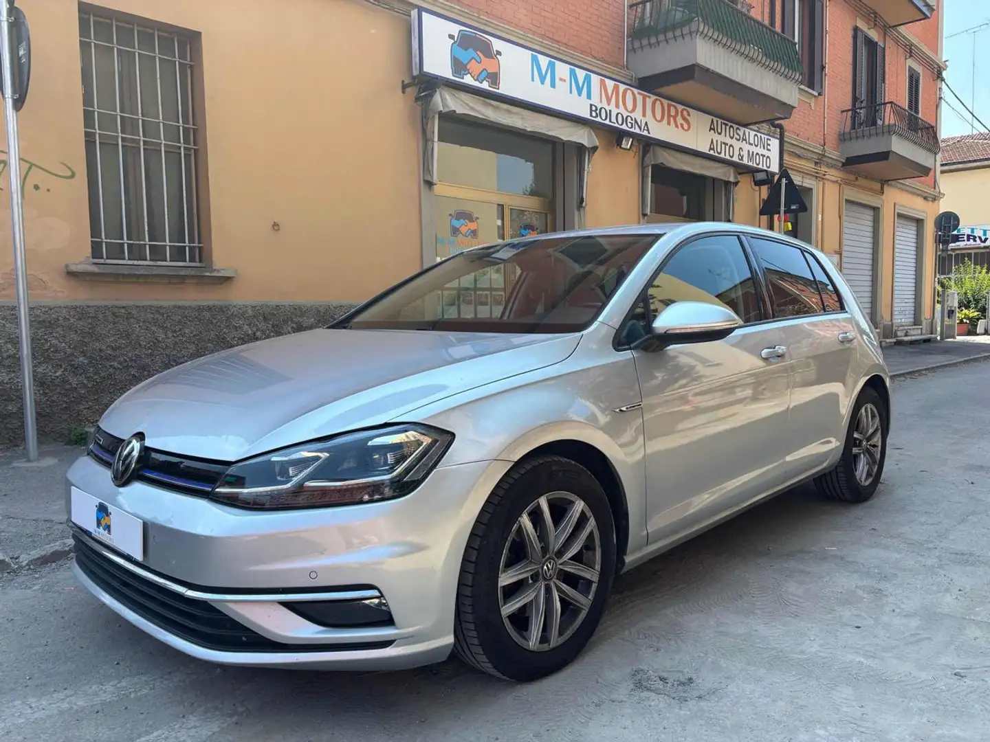 Volkswagen Golf 1.5 TGI DSG 5p. Trendline BlueMotion "ProMMo" Gris - 1